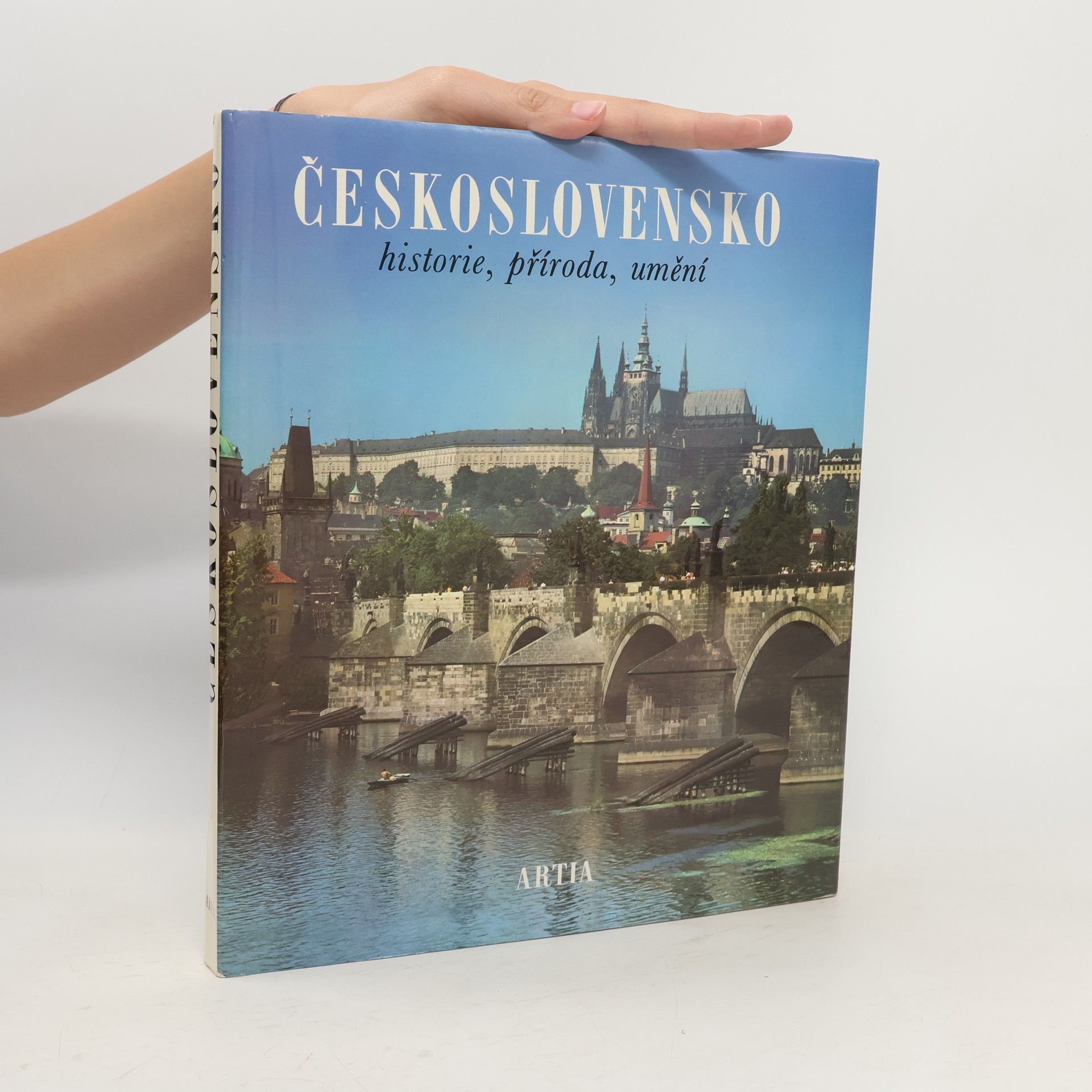 kolektiv Československo. Historie, příroda, umění