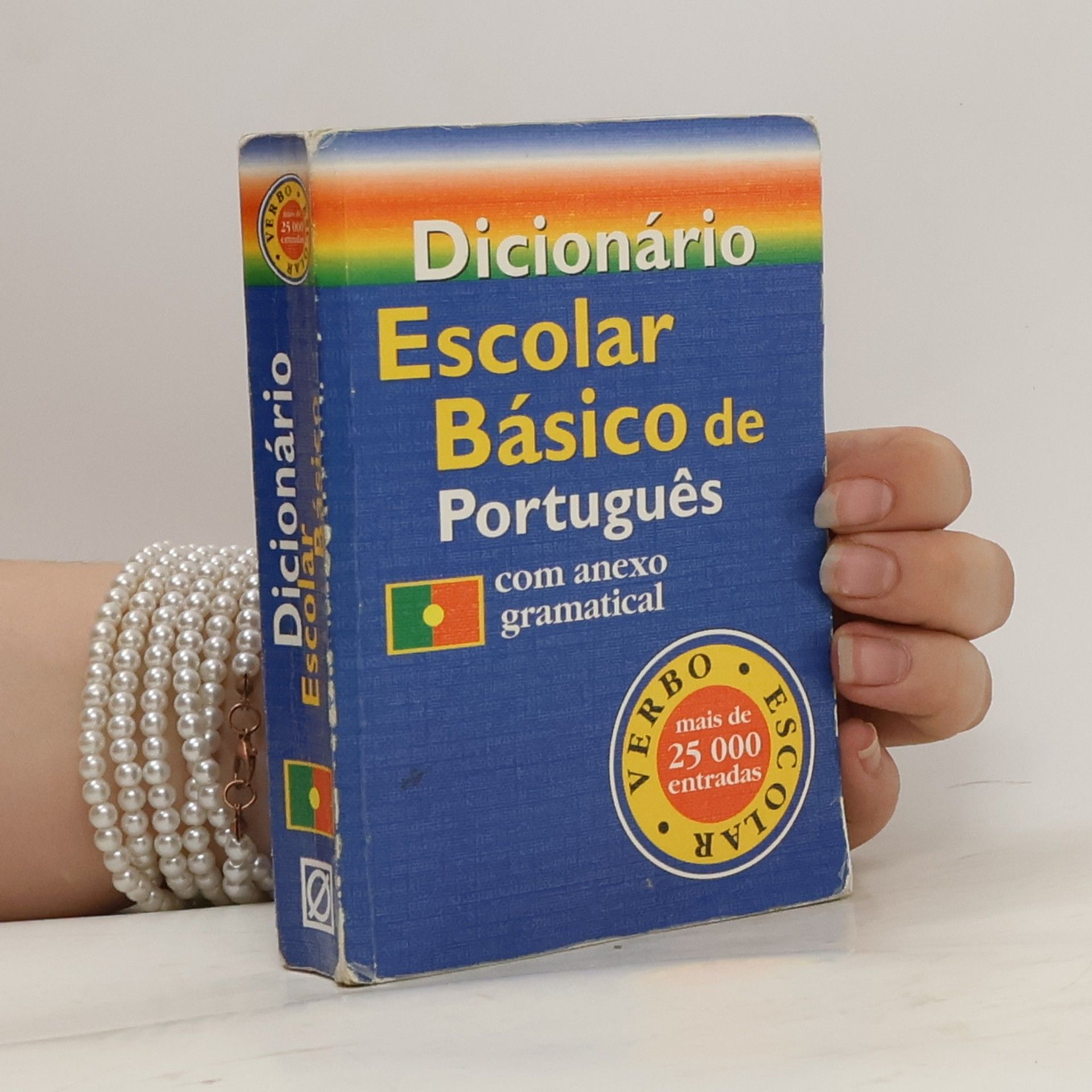 Collectif d'auteurs Dicionário escolar básico de português