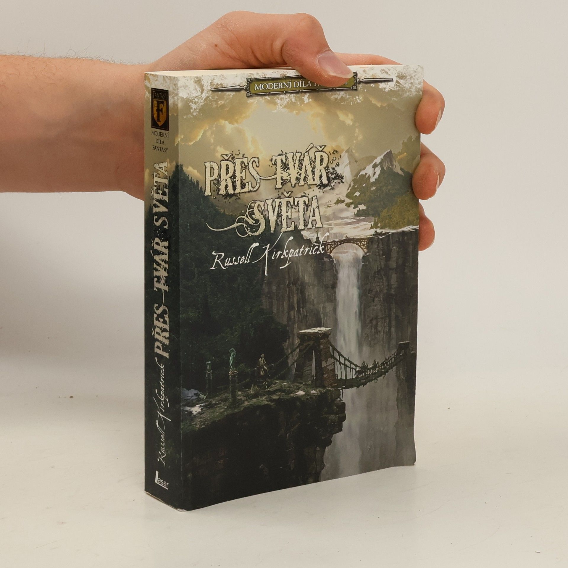 Russell Kirkpatrick Přes tvář světa