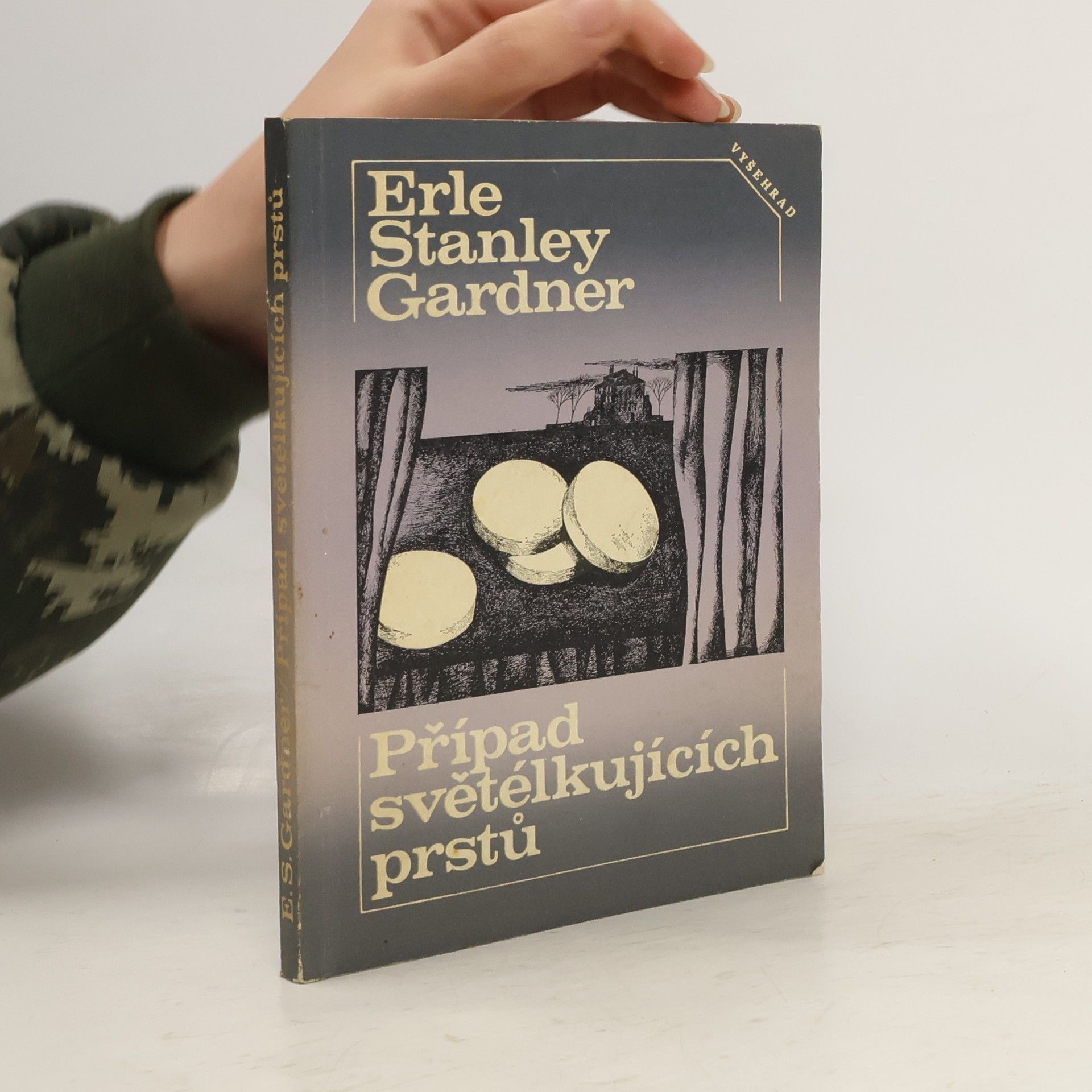 Erle Stanley Gardner Případ světélkujících prstů