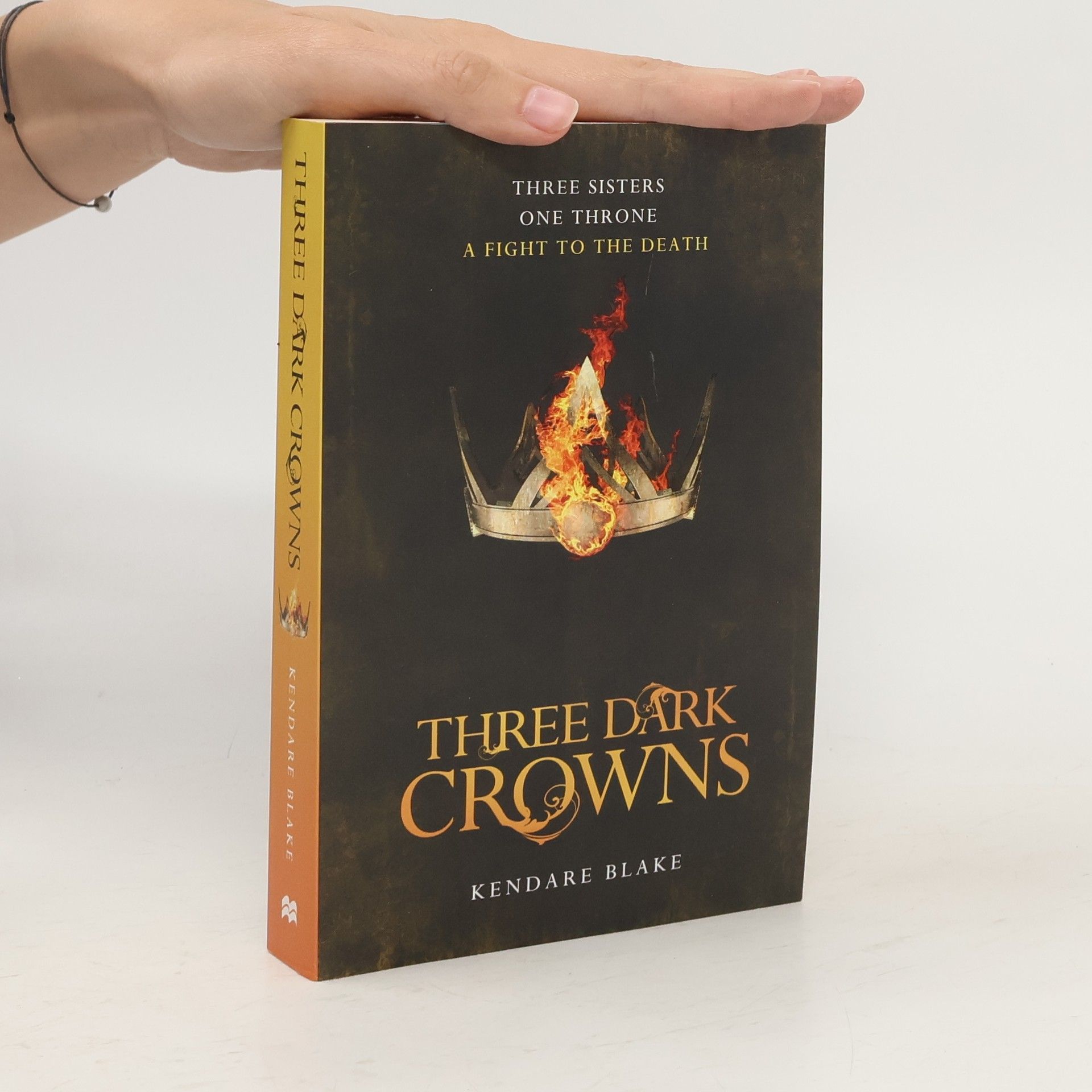 Kendare Blake Three Dark Crowns