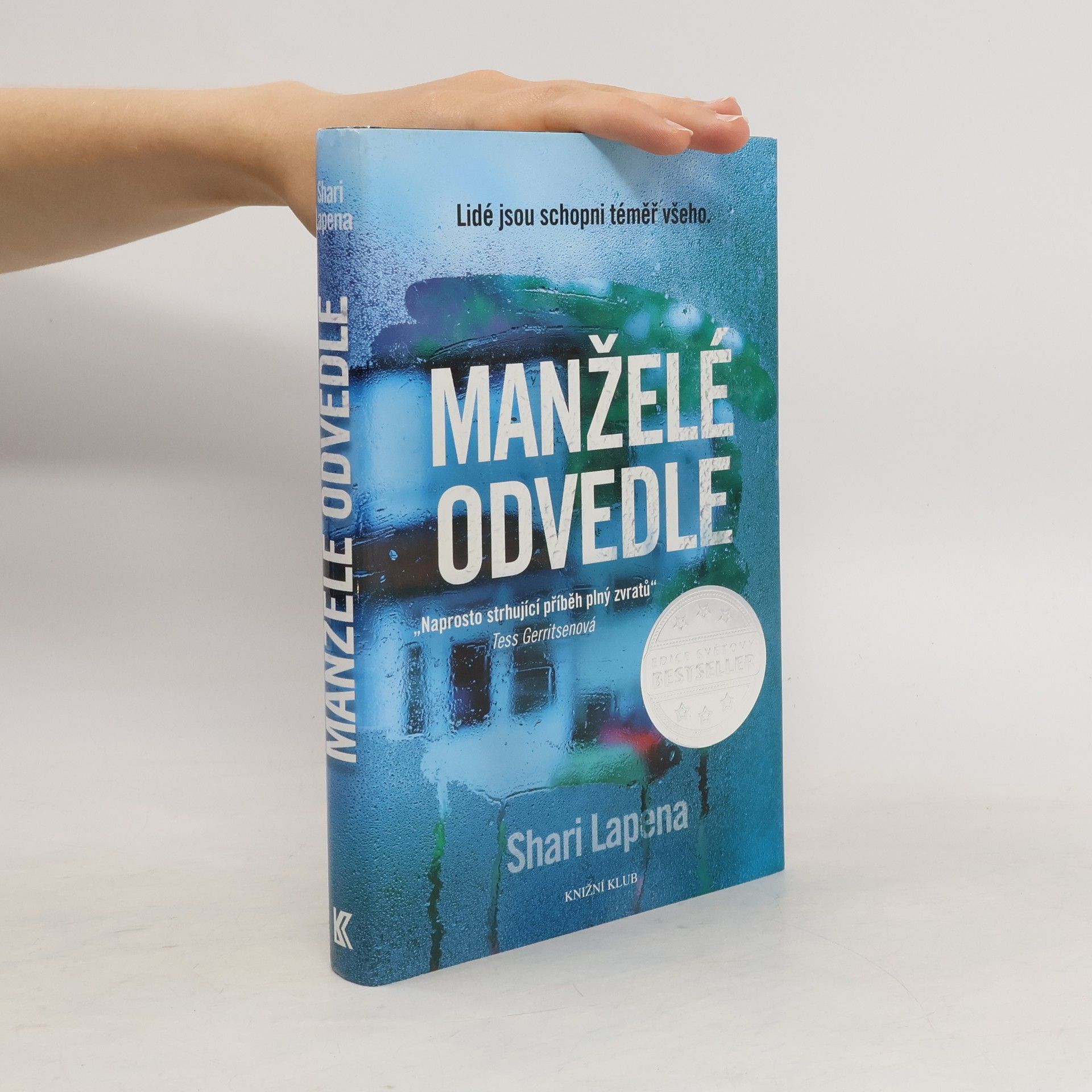 Shari Lapenová Manželé odvedle
