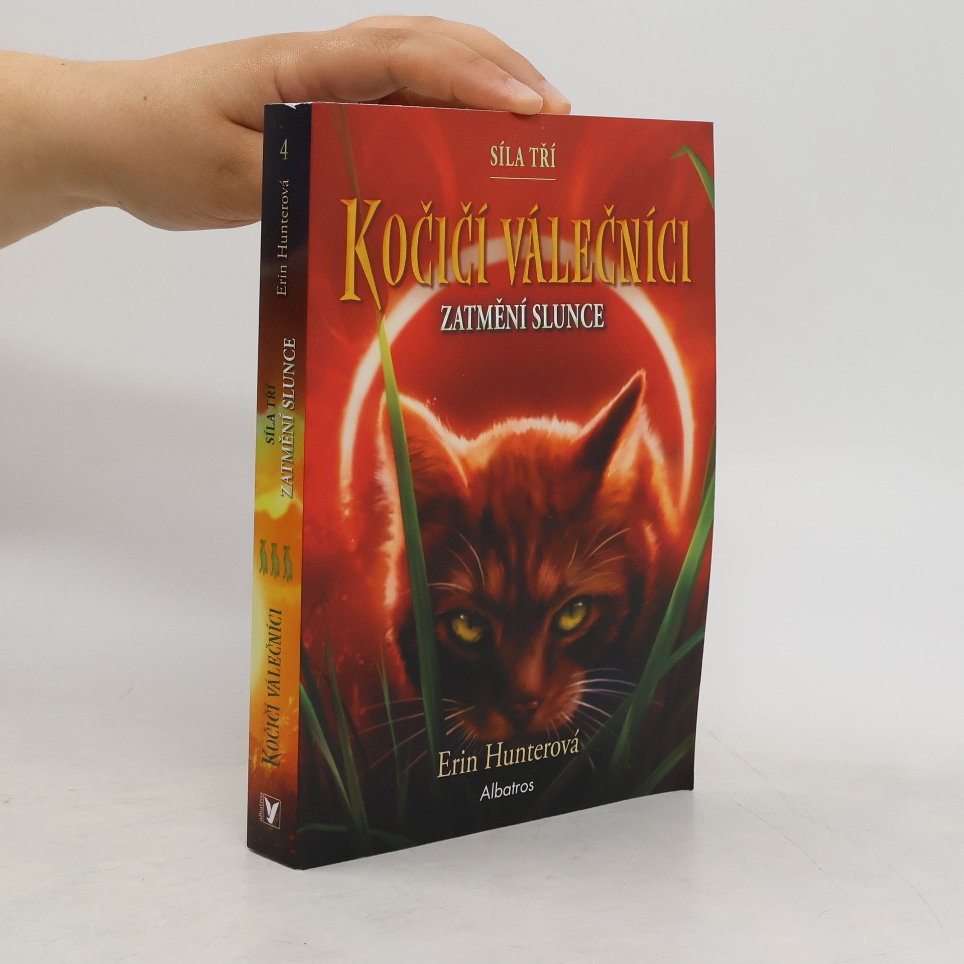 Erin Hunter Zatmění slunce
