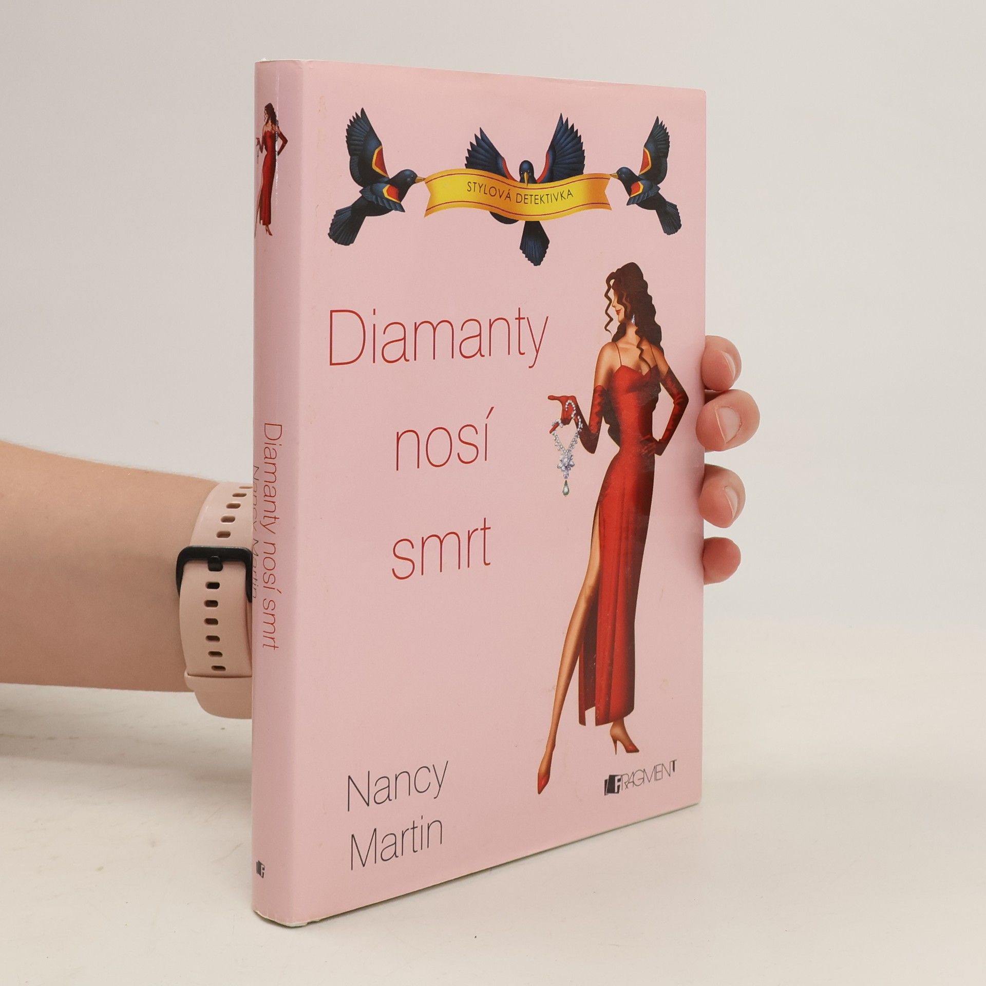 Nancy Martin Diamanty nosí smrt