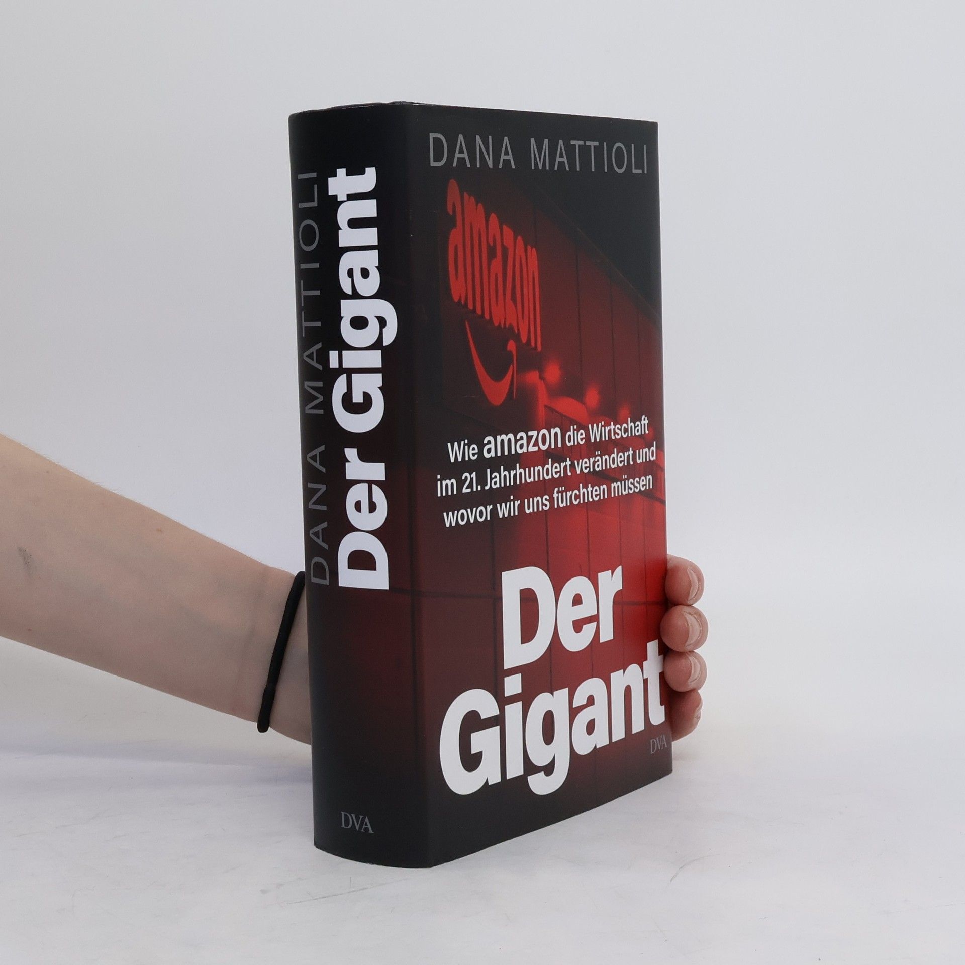 Dana Mattioli Der Gigant