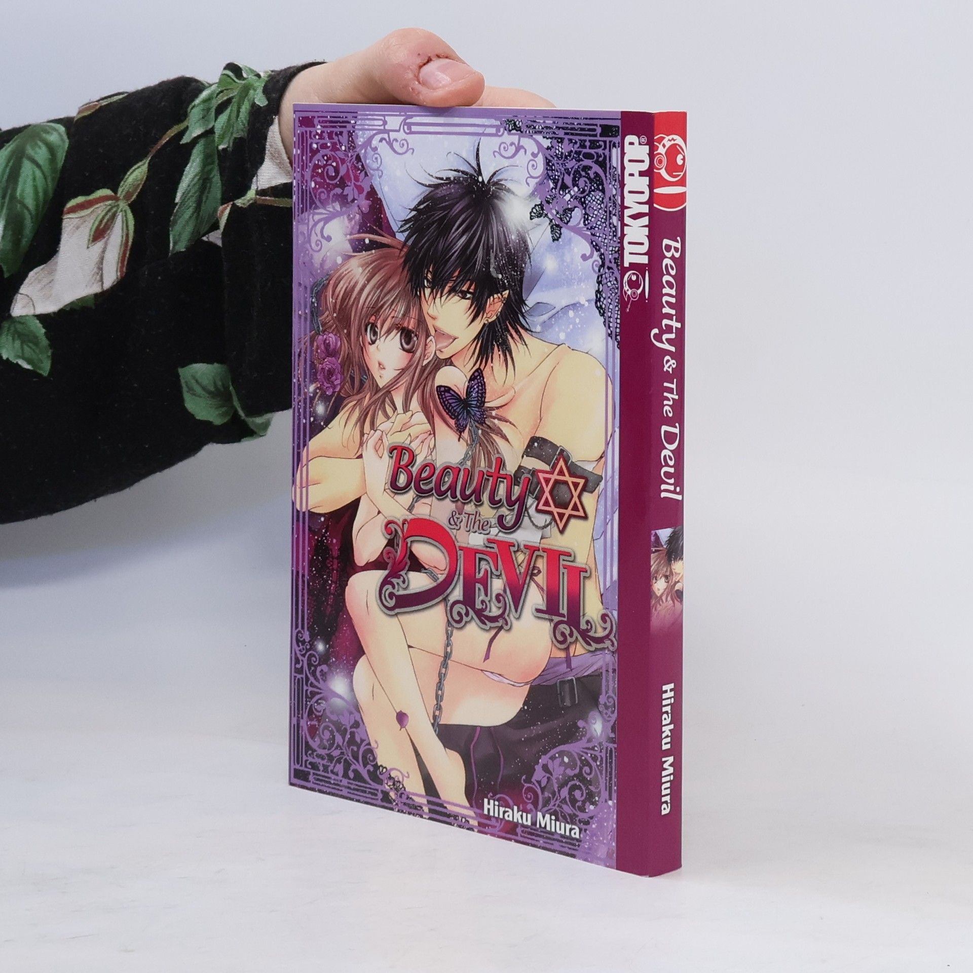Hiraku Miura Beauty & the devil