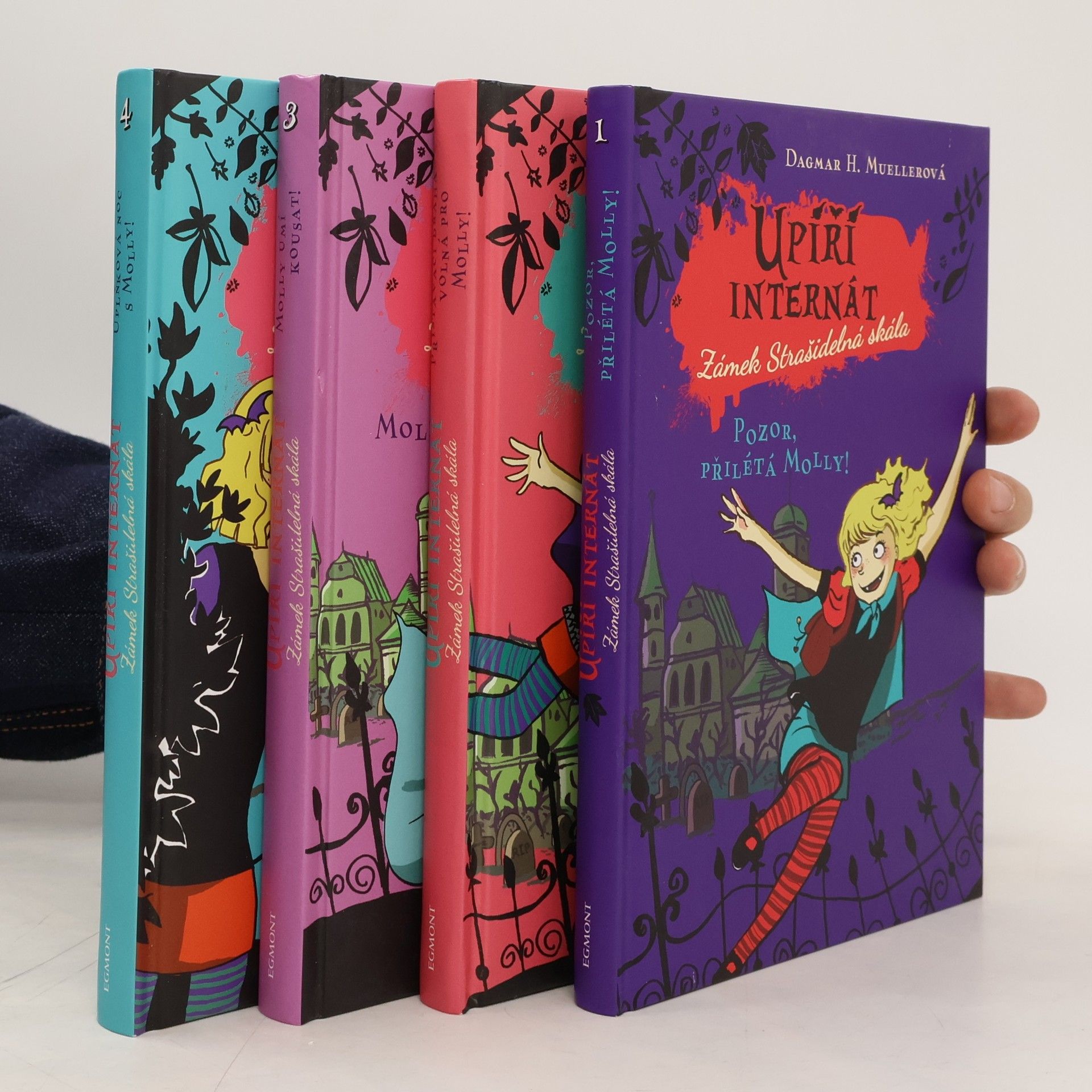 Dagmar H. Mueller Upíří internát Zámek Strašidelná skála 1 - 4