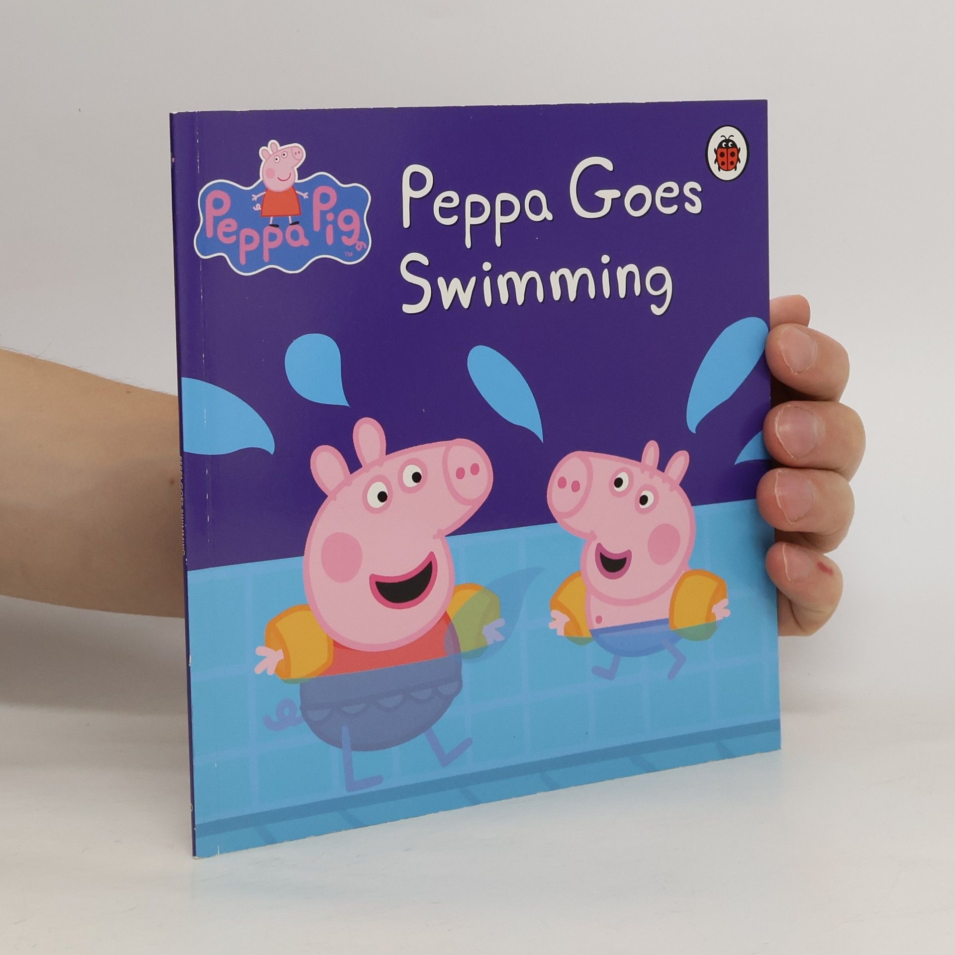 AA.VV. Peppa Goes Swimming