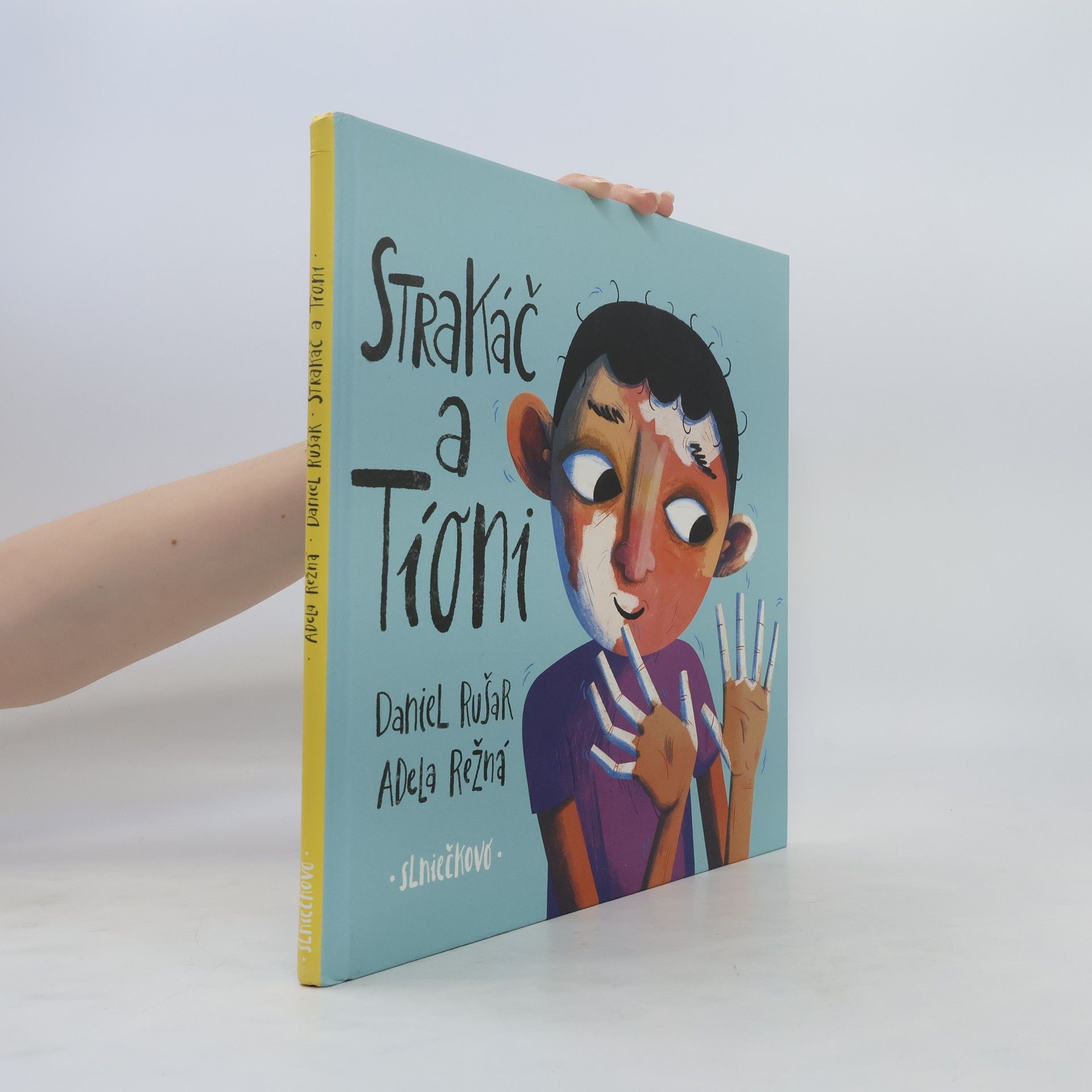 Daniel Rušar Strakáč a Tíoni