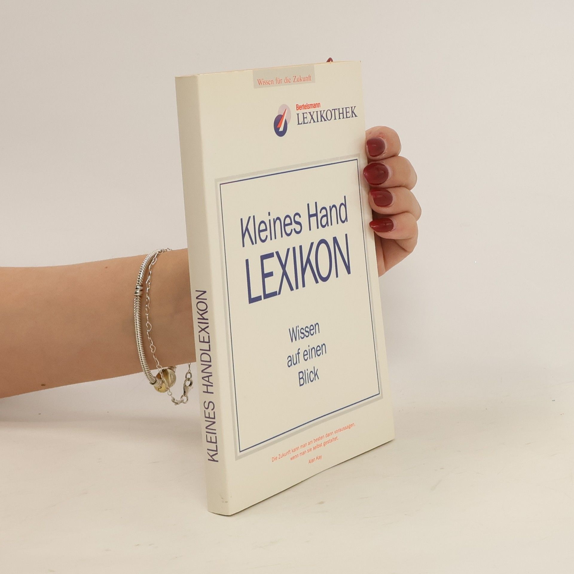 Autorenkollektiv Kleines Hand Lexikon. Wissen auf einen Blick