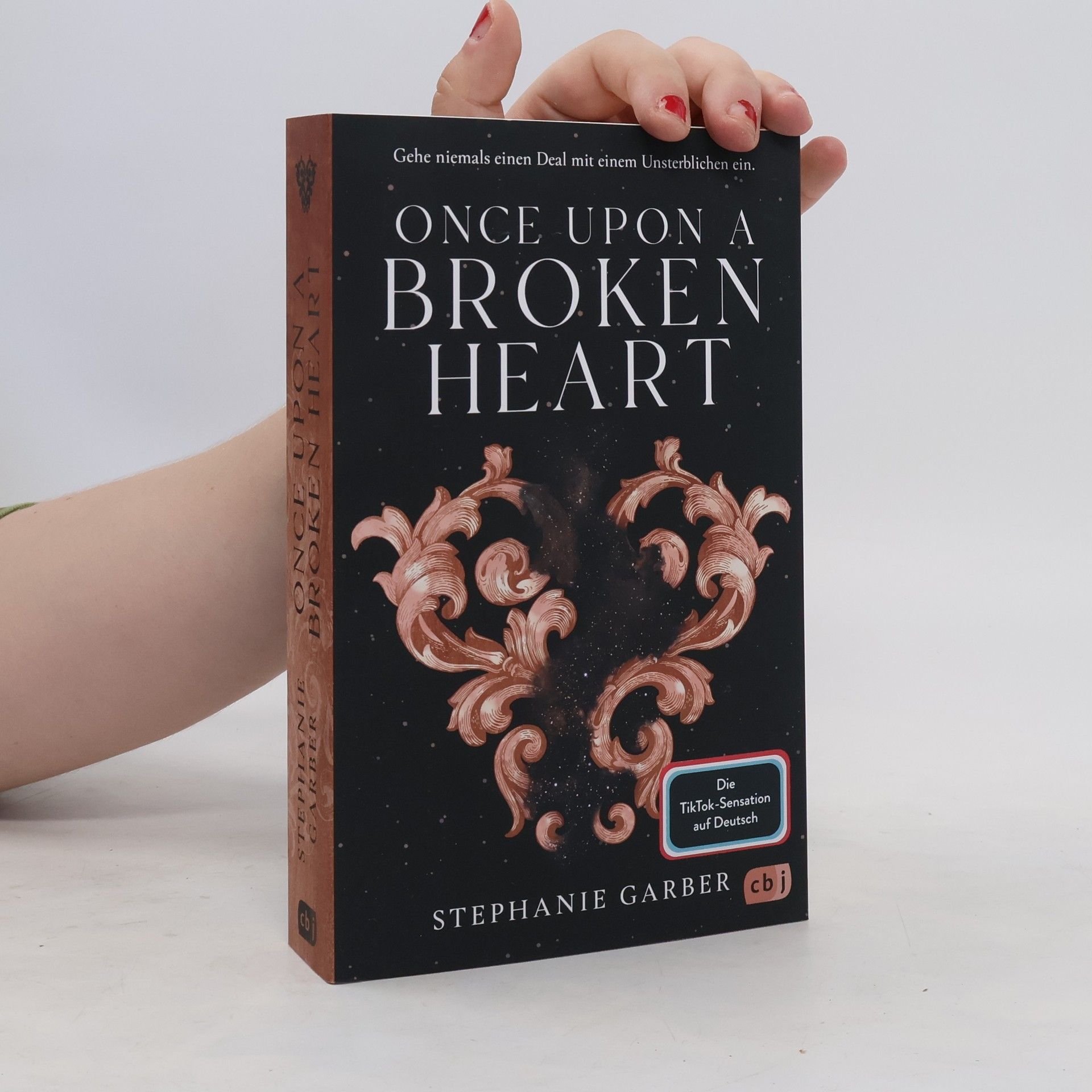 Stephanie Garber Once Upon a Broken Heart
