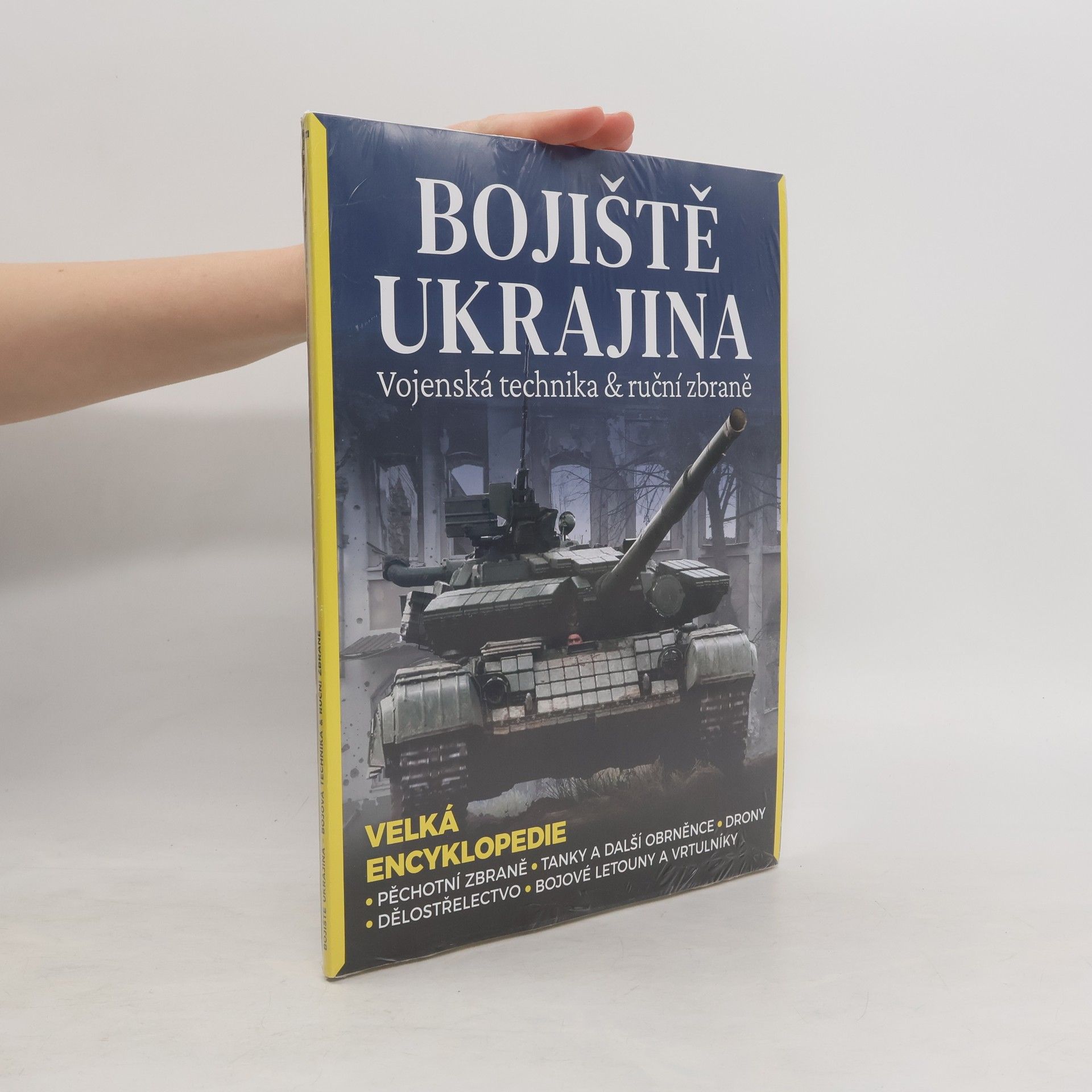 Martin J. Dougherty Bojiště Ukrajina – Vojenská technika & ruční zbraně