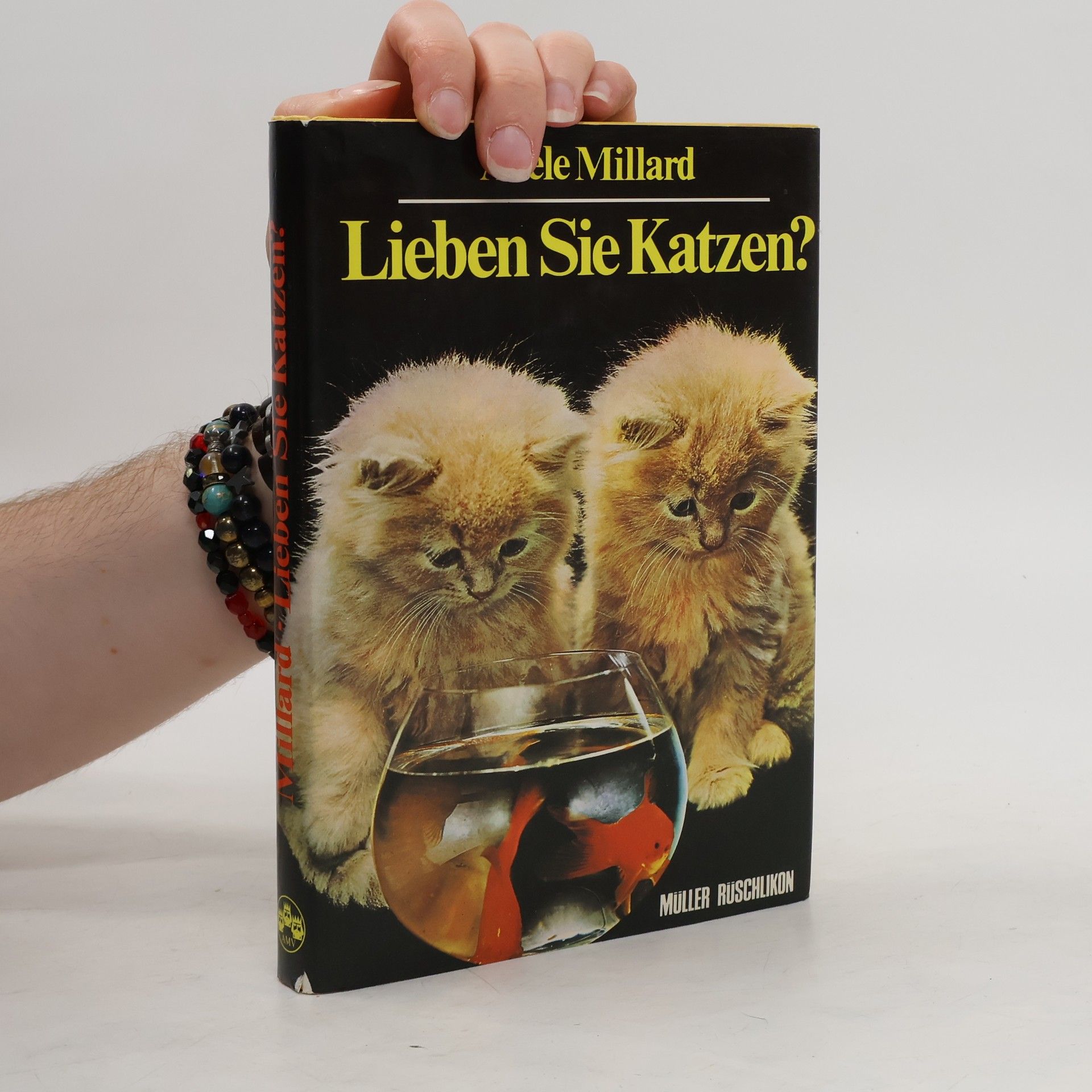 Adele Millard Lieben Sie Katzen?