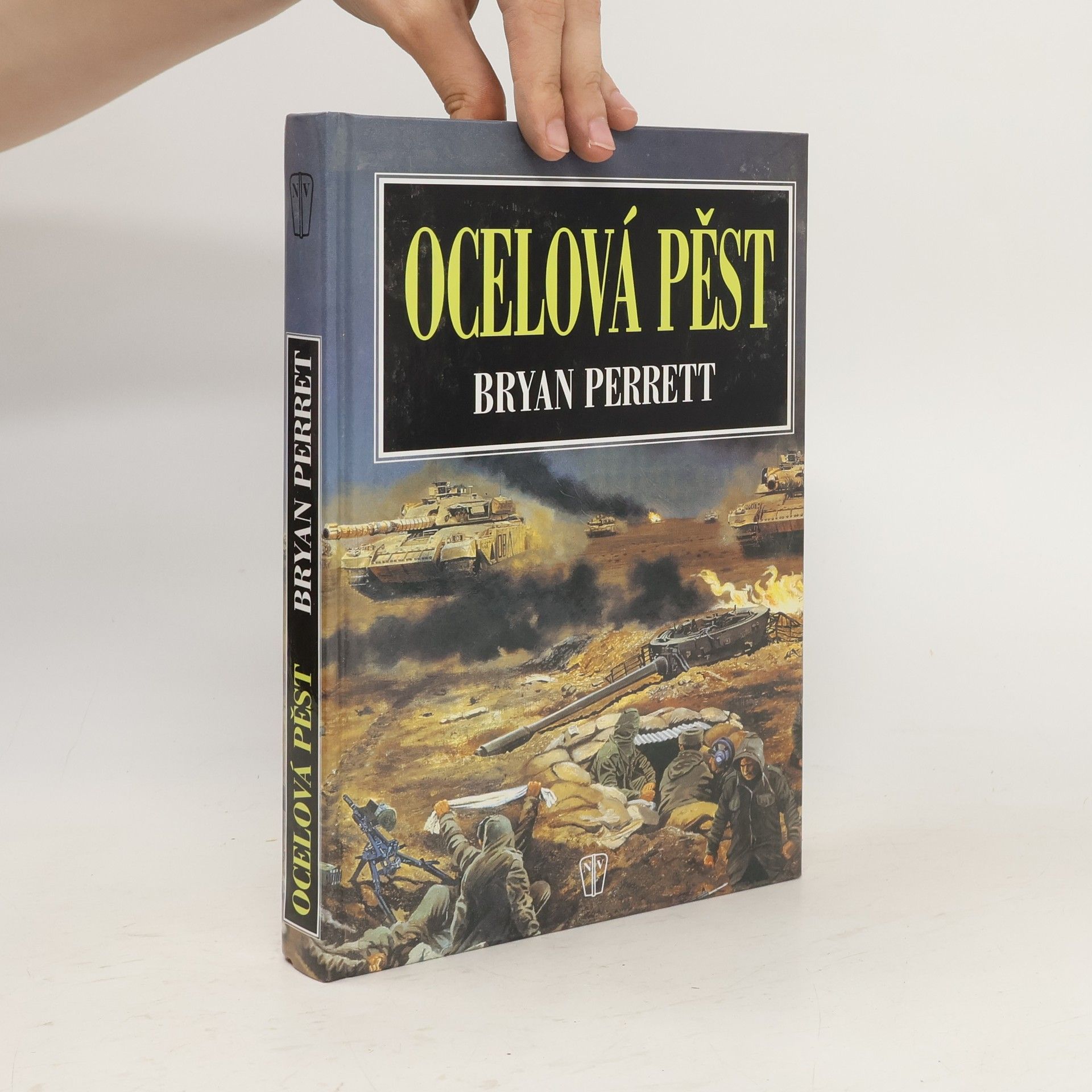 Bryan Perrett Ocelová pěst