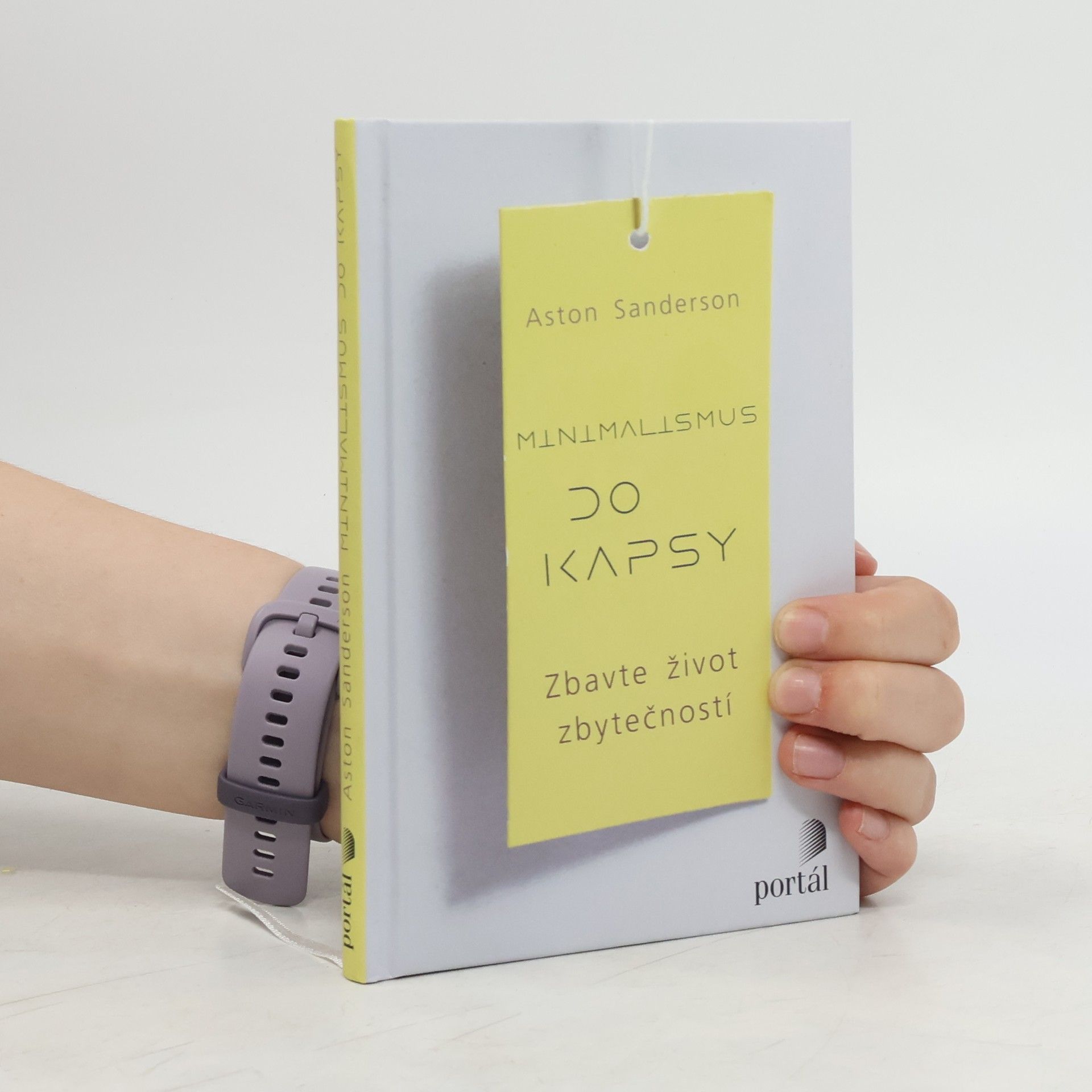 Aston Sanderson Minimalismus do kapsy
