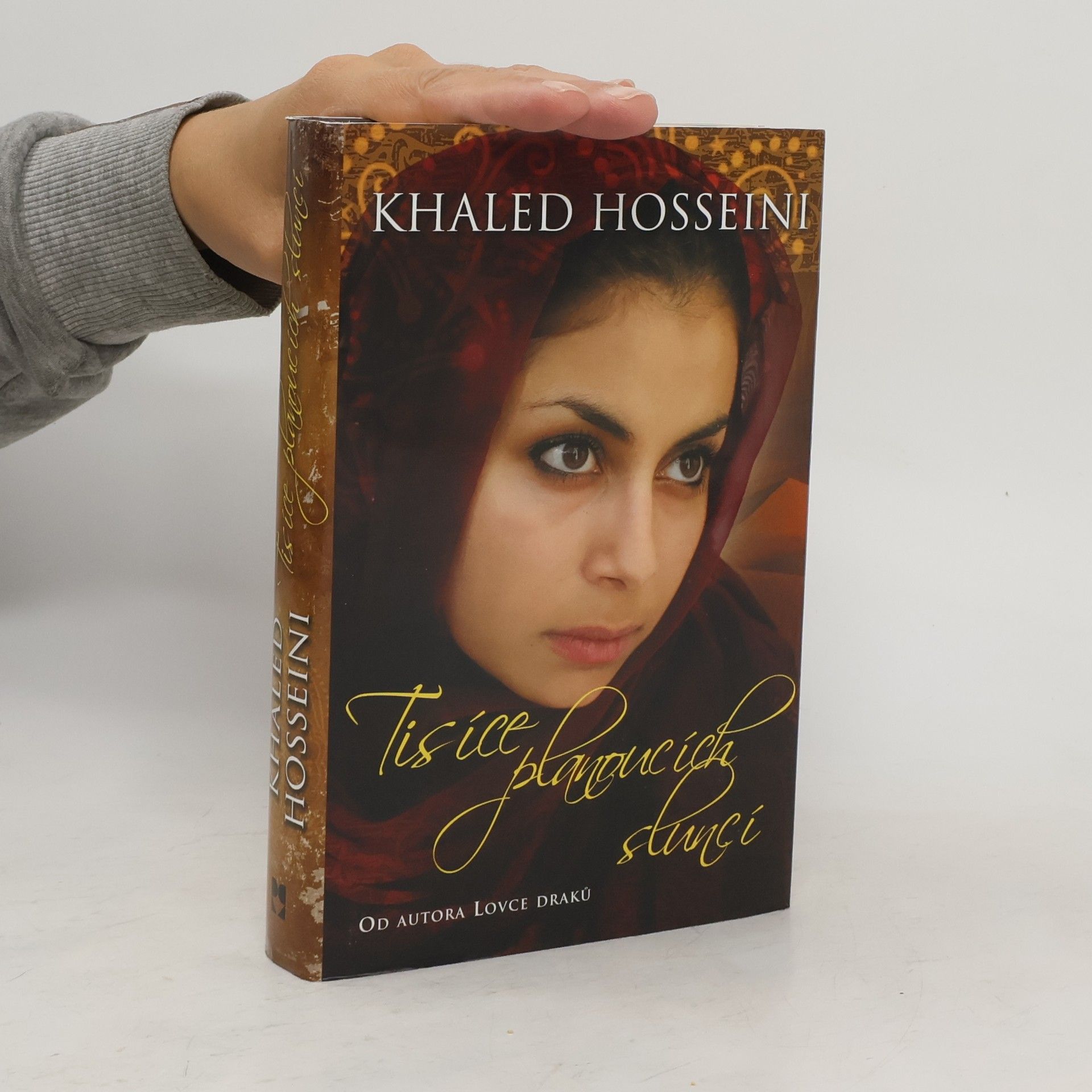 Khaled Hosseini Tisíce planoucích sluncí