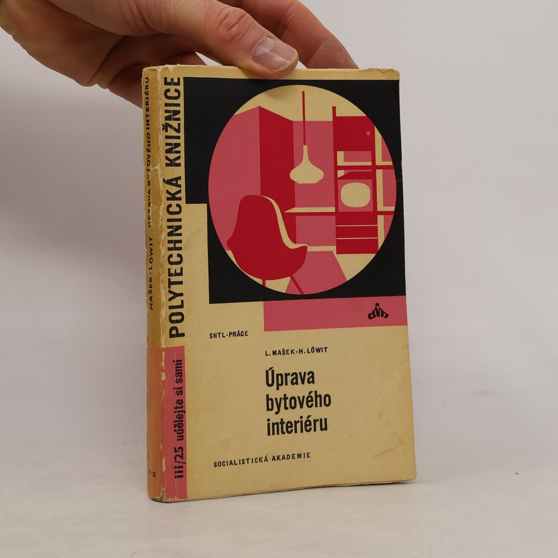 H. Löwit Úprava bytového interiéru