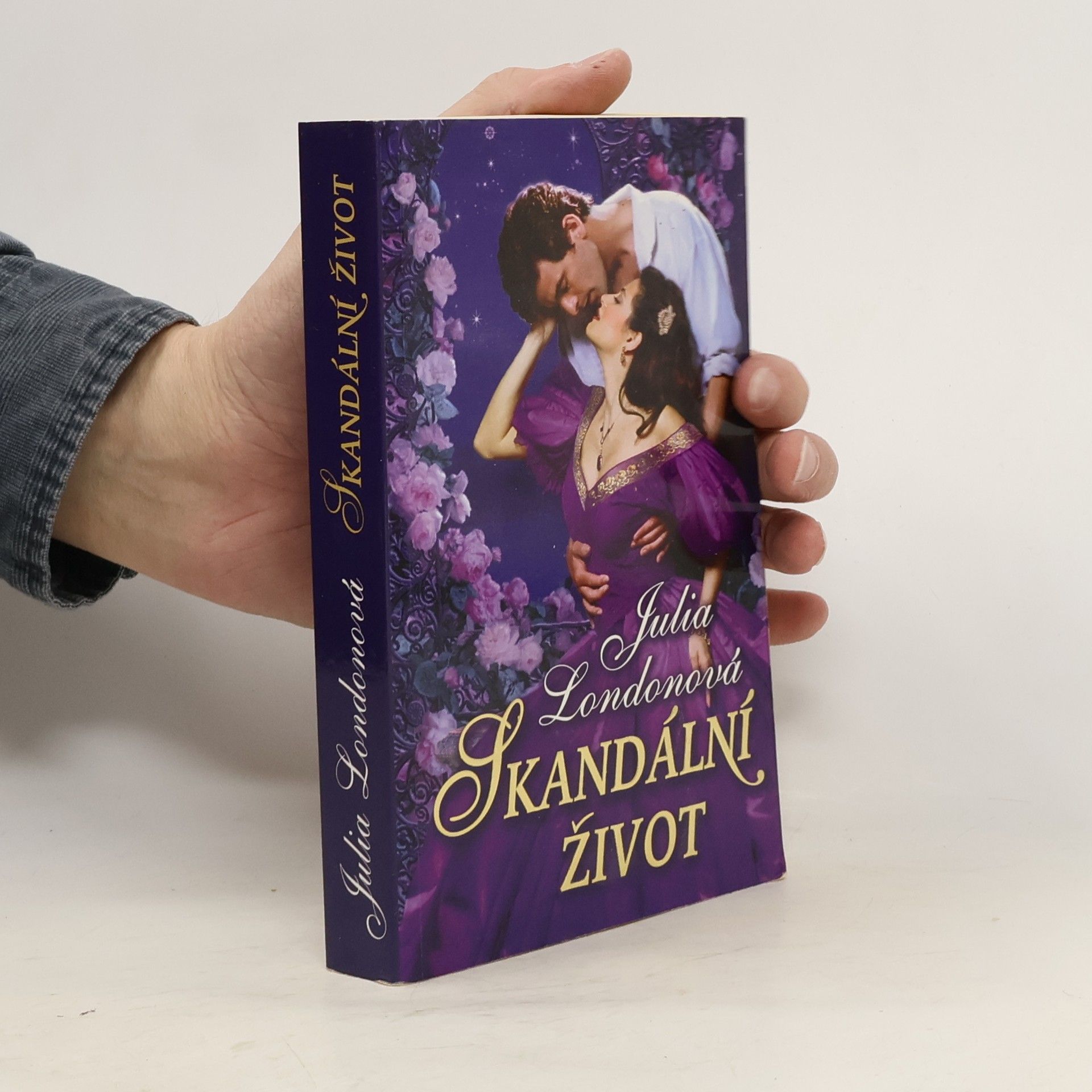 Julia London Skandální život