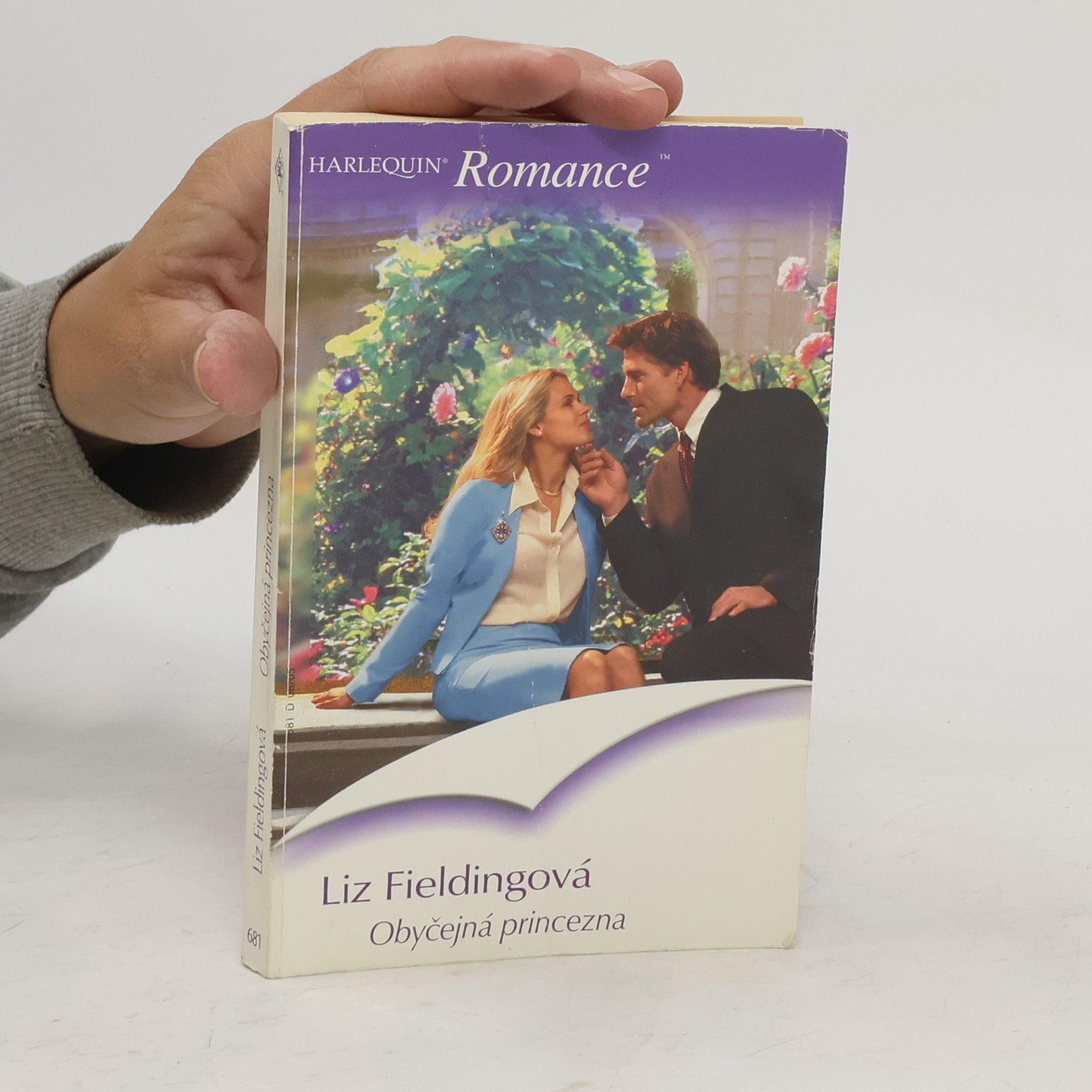 Liz Fielding Obyčejná princezna