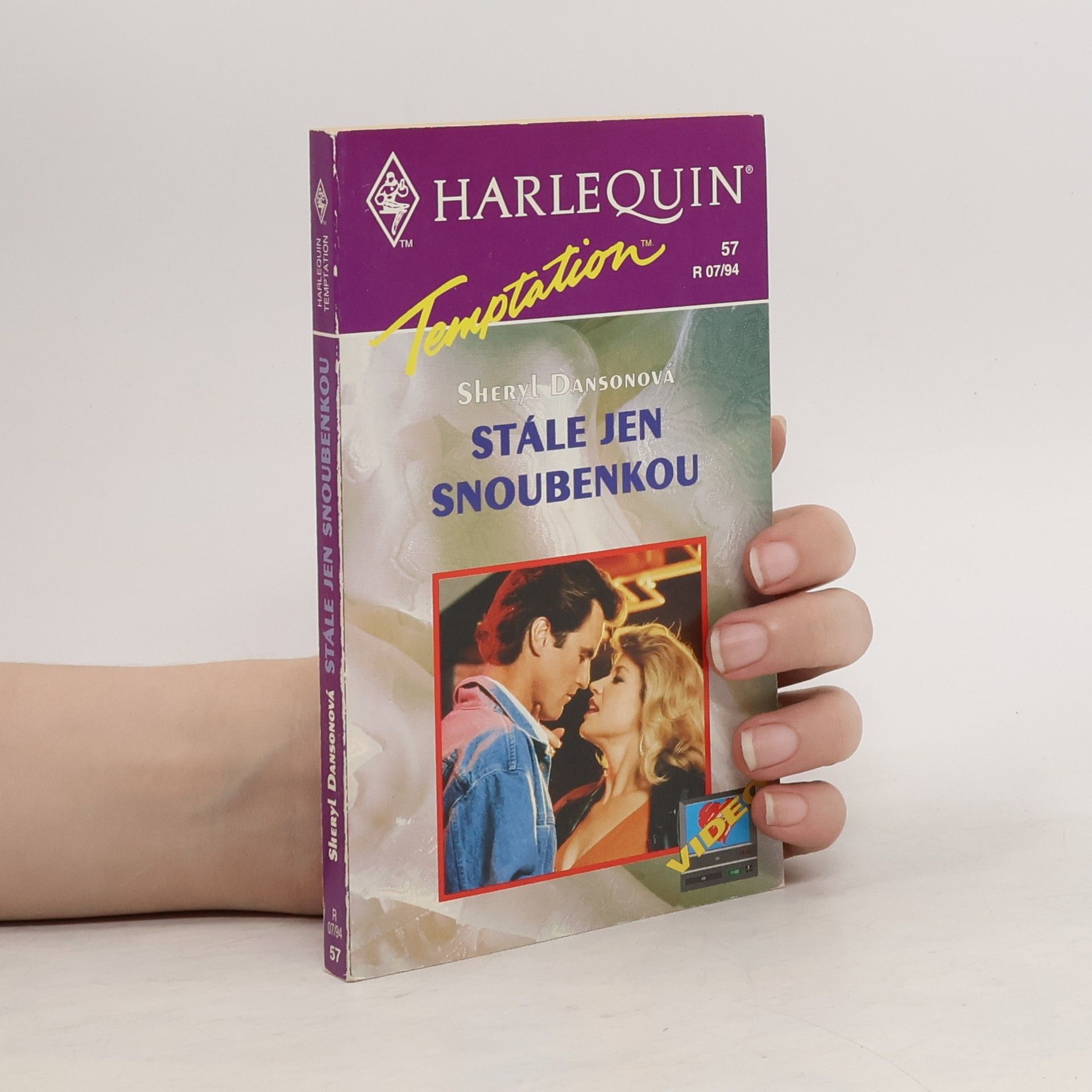 Sheryl Danson Stále jen snoubenkou