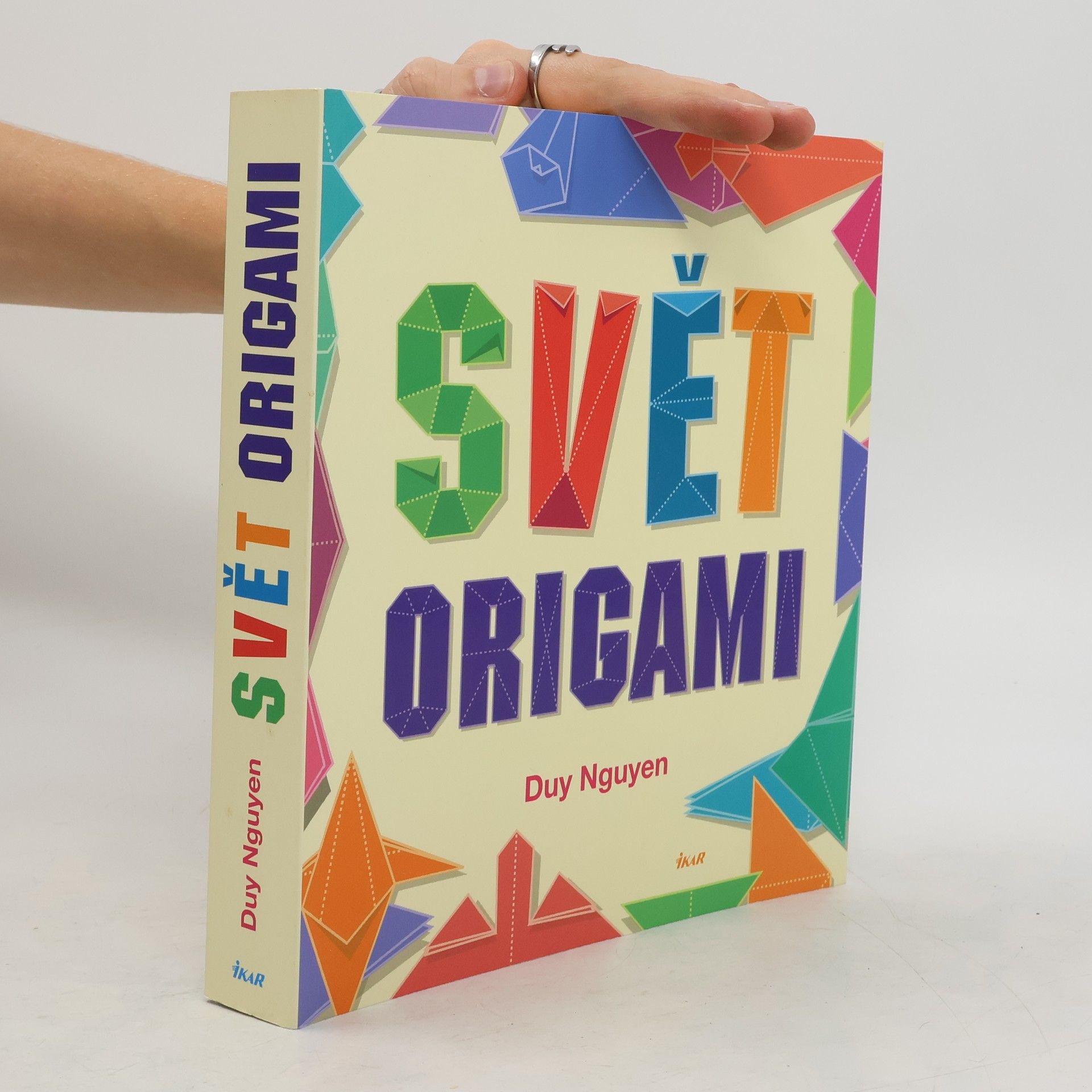 Duy Nguyen Svět origami