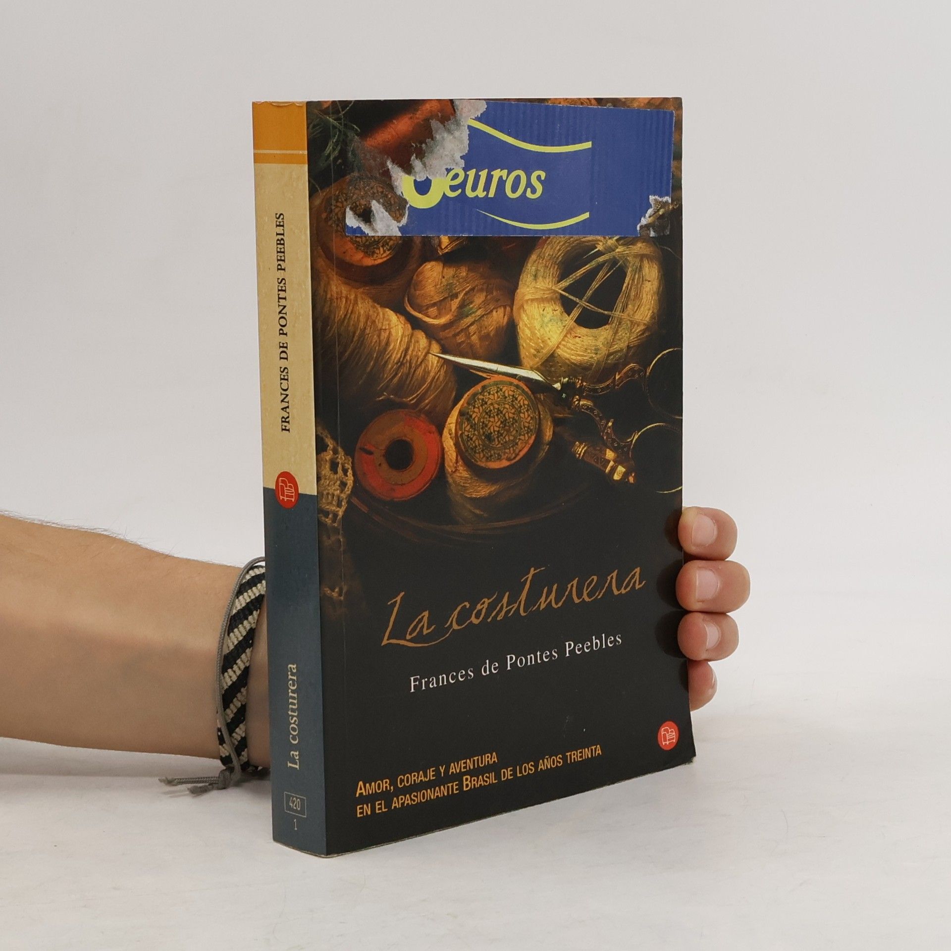 Frances de Pontes Peebles La costurera