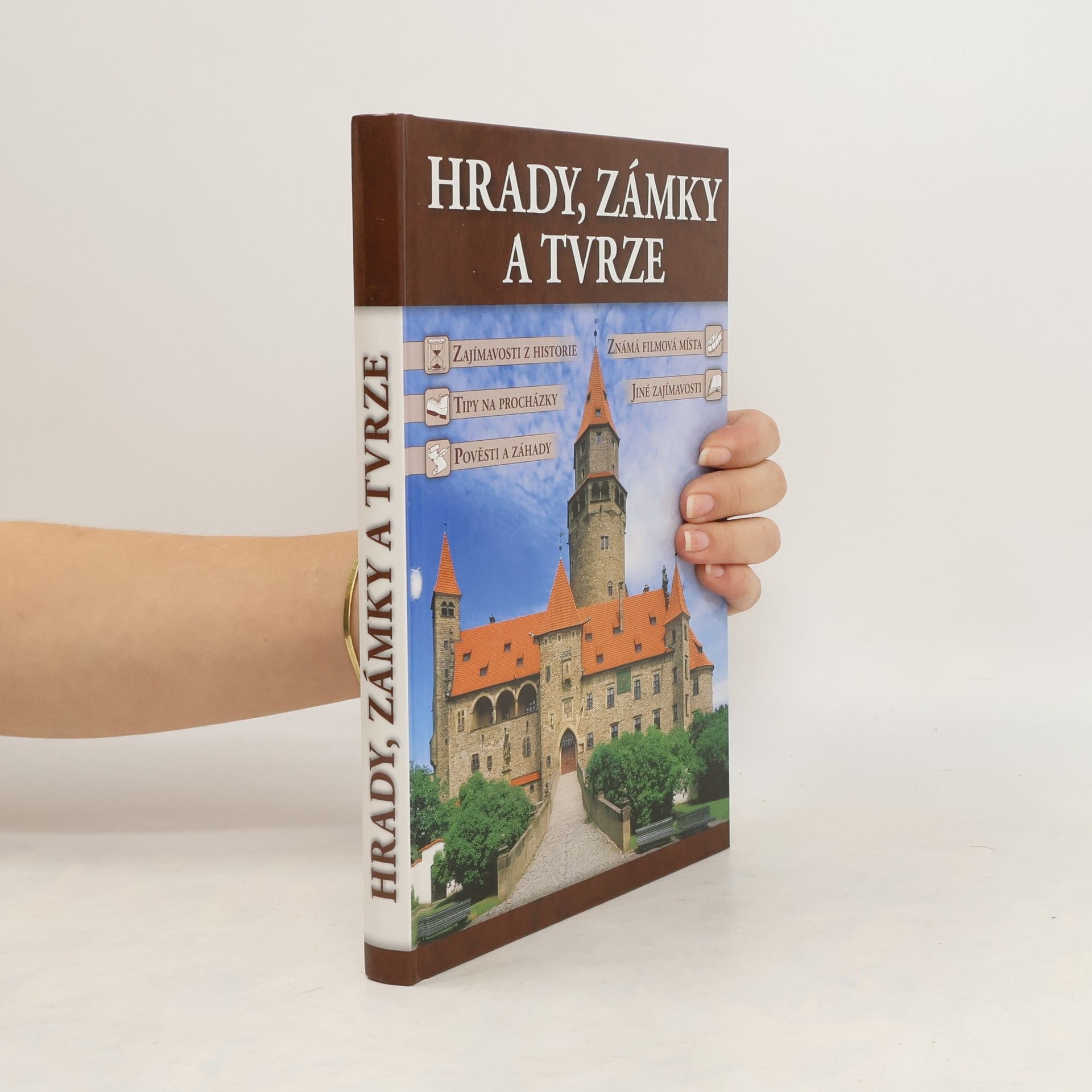 P. David Hrady, zámky a tvrze