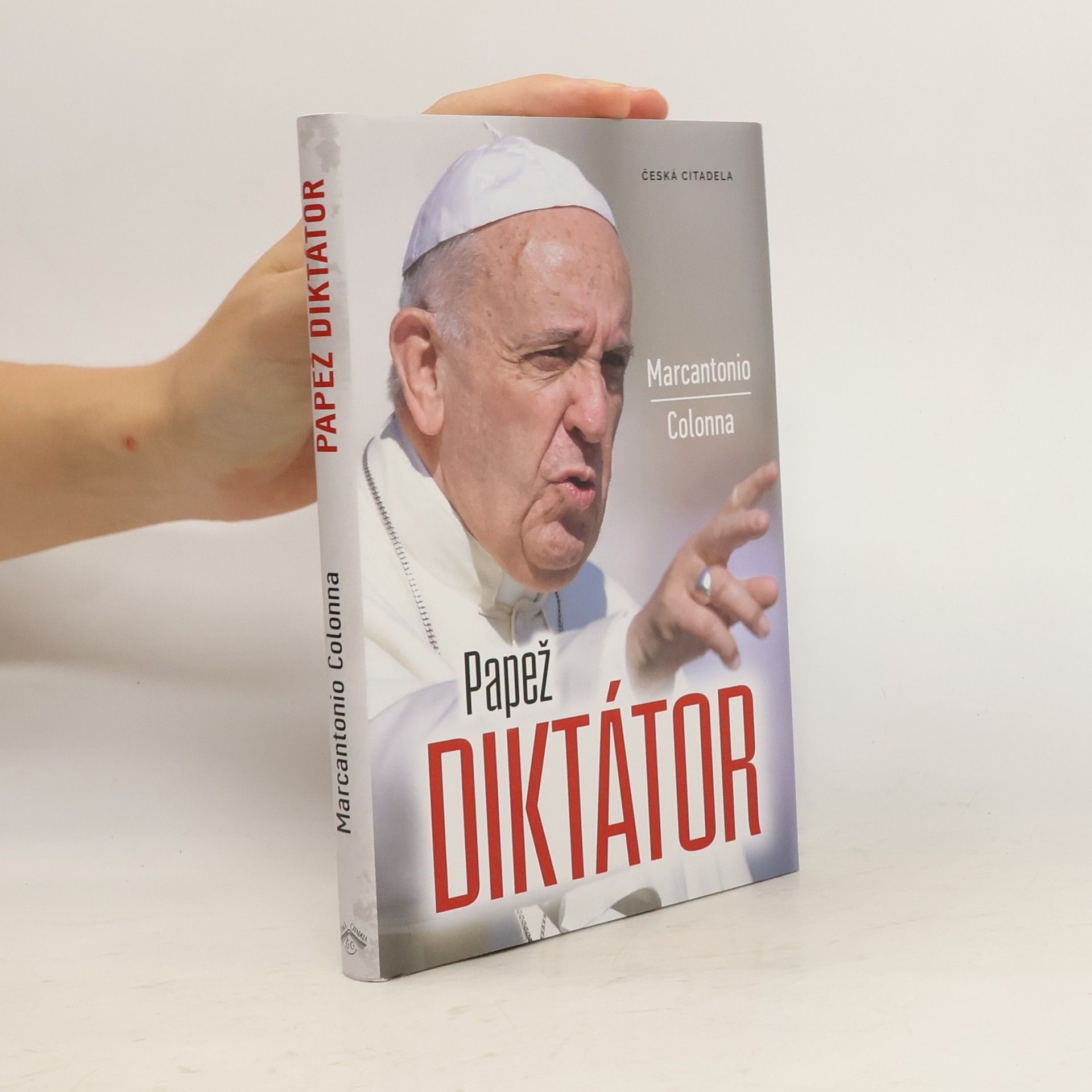 Henry Sire Papež diktátor
