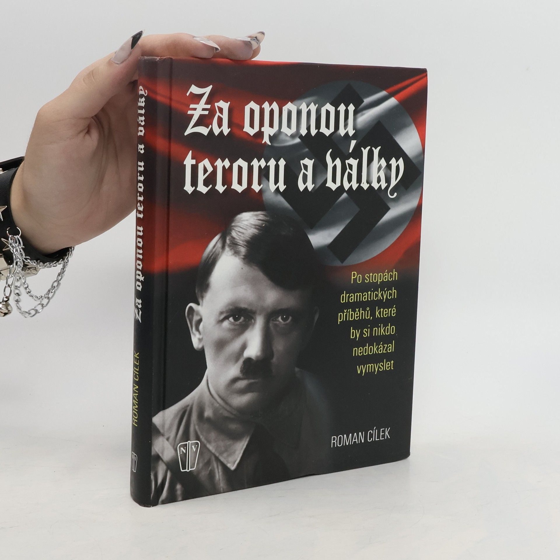 Roman Cílek Za oponou teroru a války