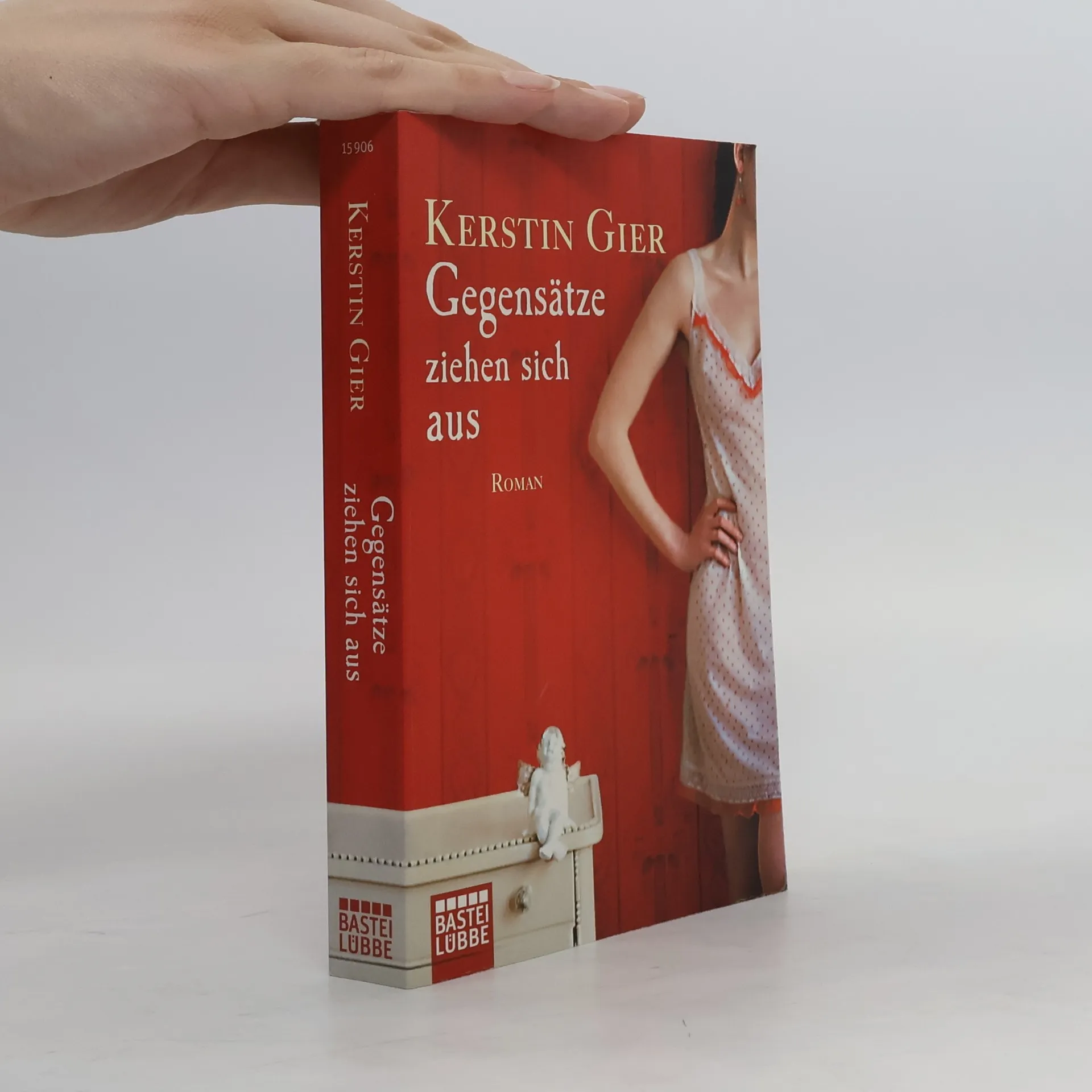 Gegensätze ziehen sich aus | Book | Kerstin Gier | DE