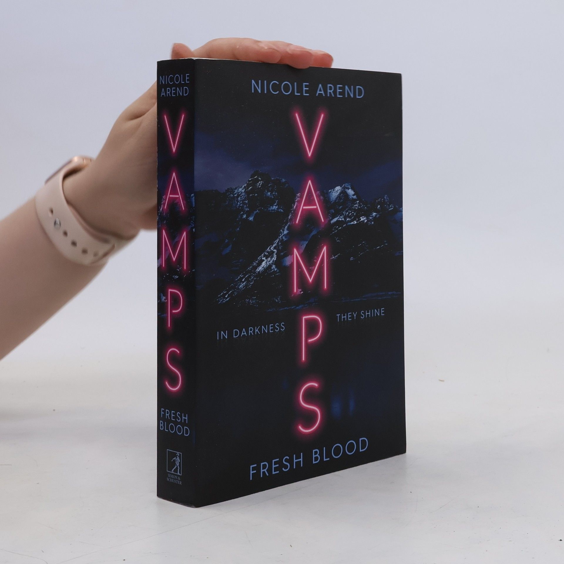 Nicole Arend Vamps: Fresh Blood