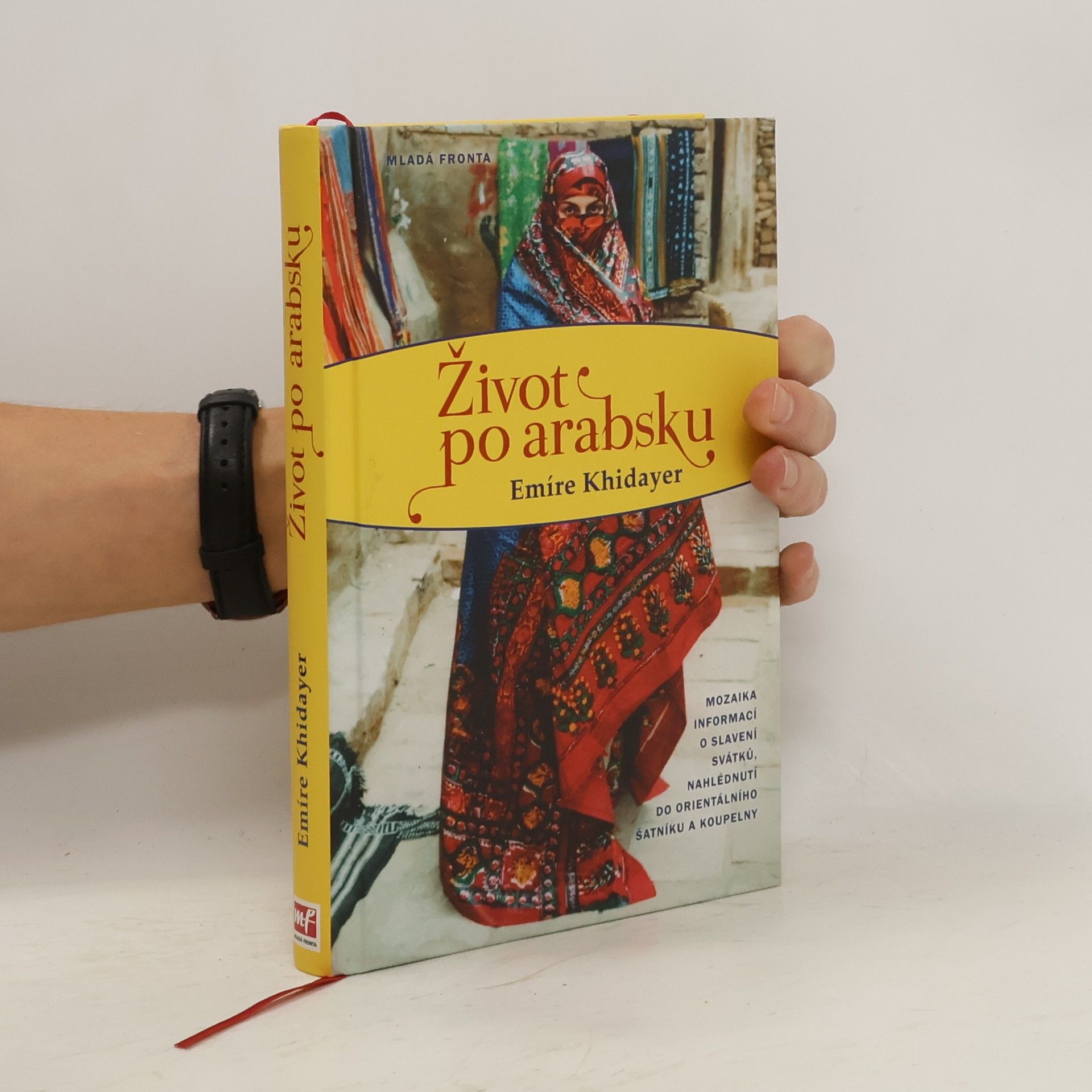 Emíre Khidayer Život po arabsku