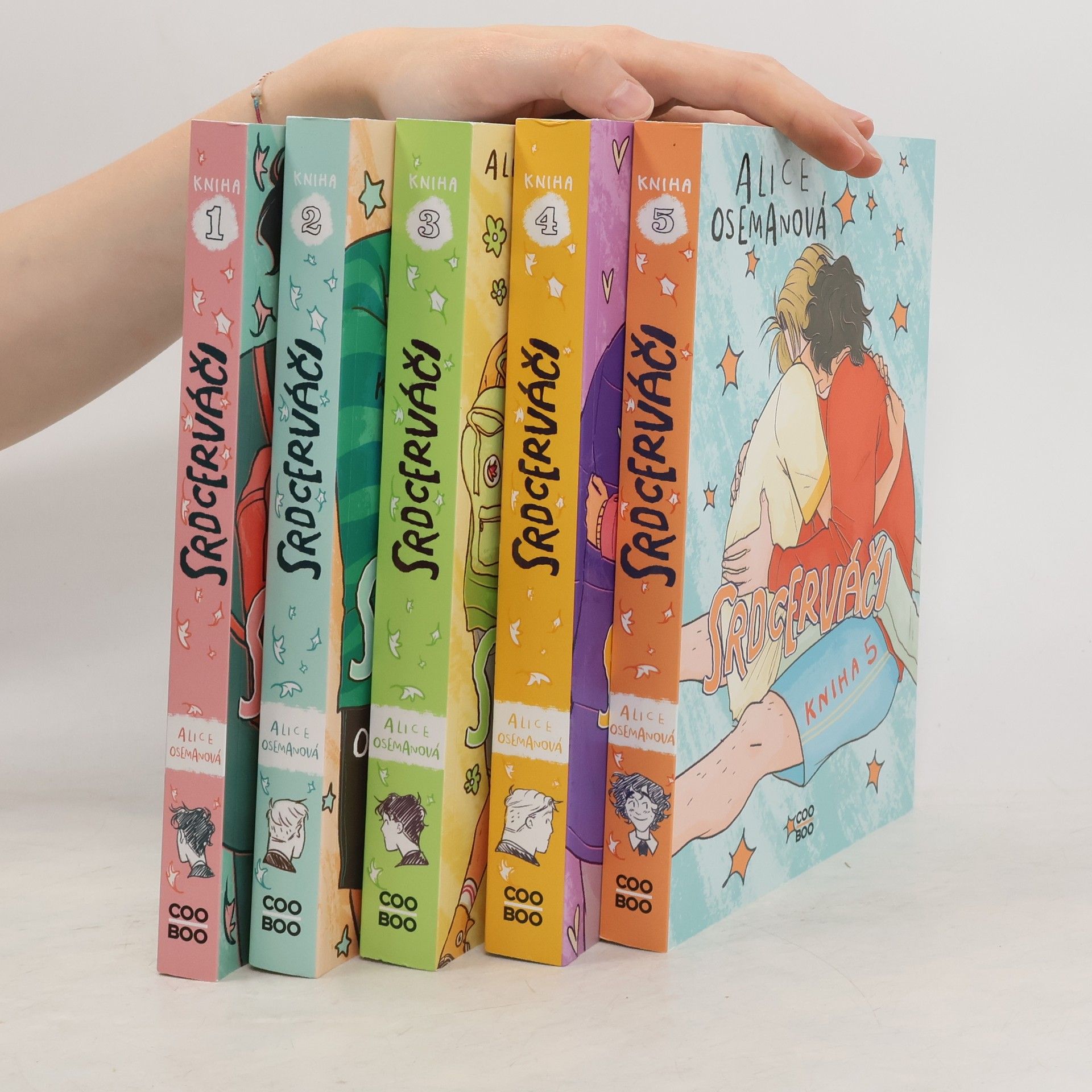 Alice Oseman Srdcerváči 1-5. díl