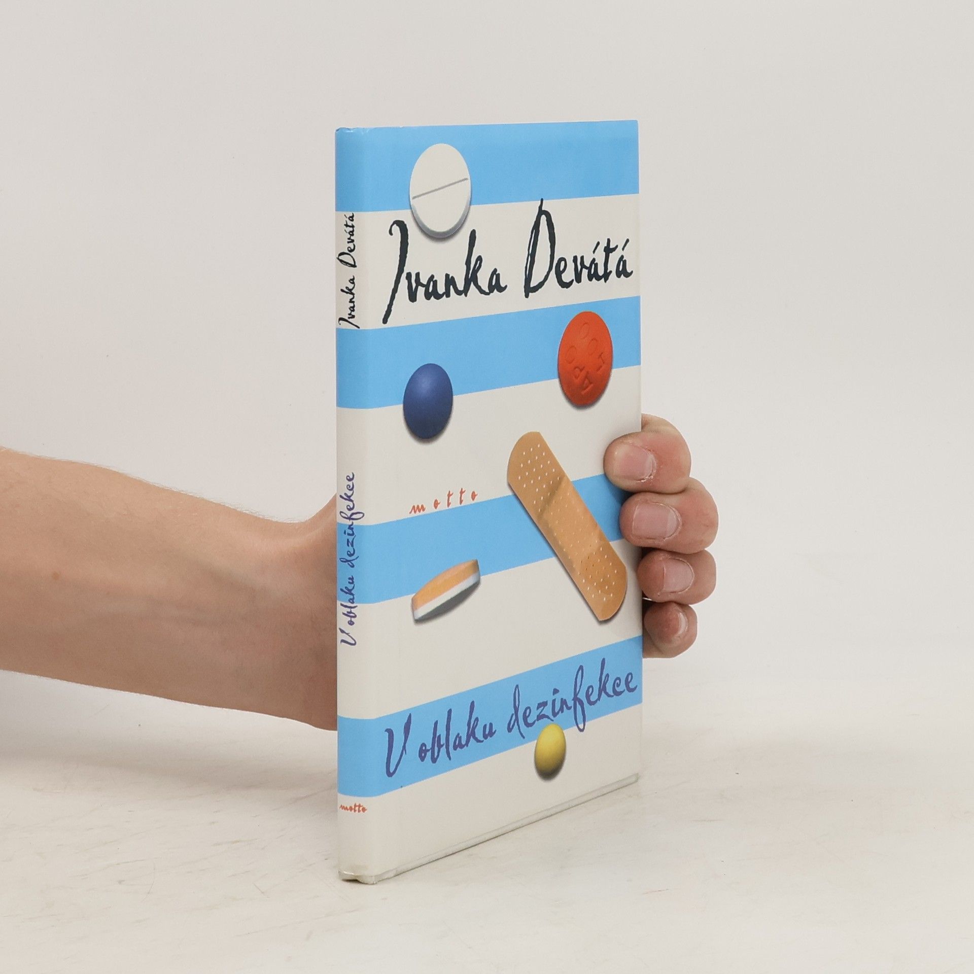 Ivanka Devátá V oblaku dezinfekce