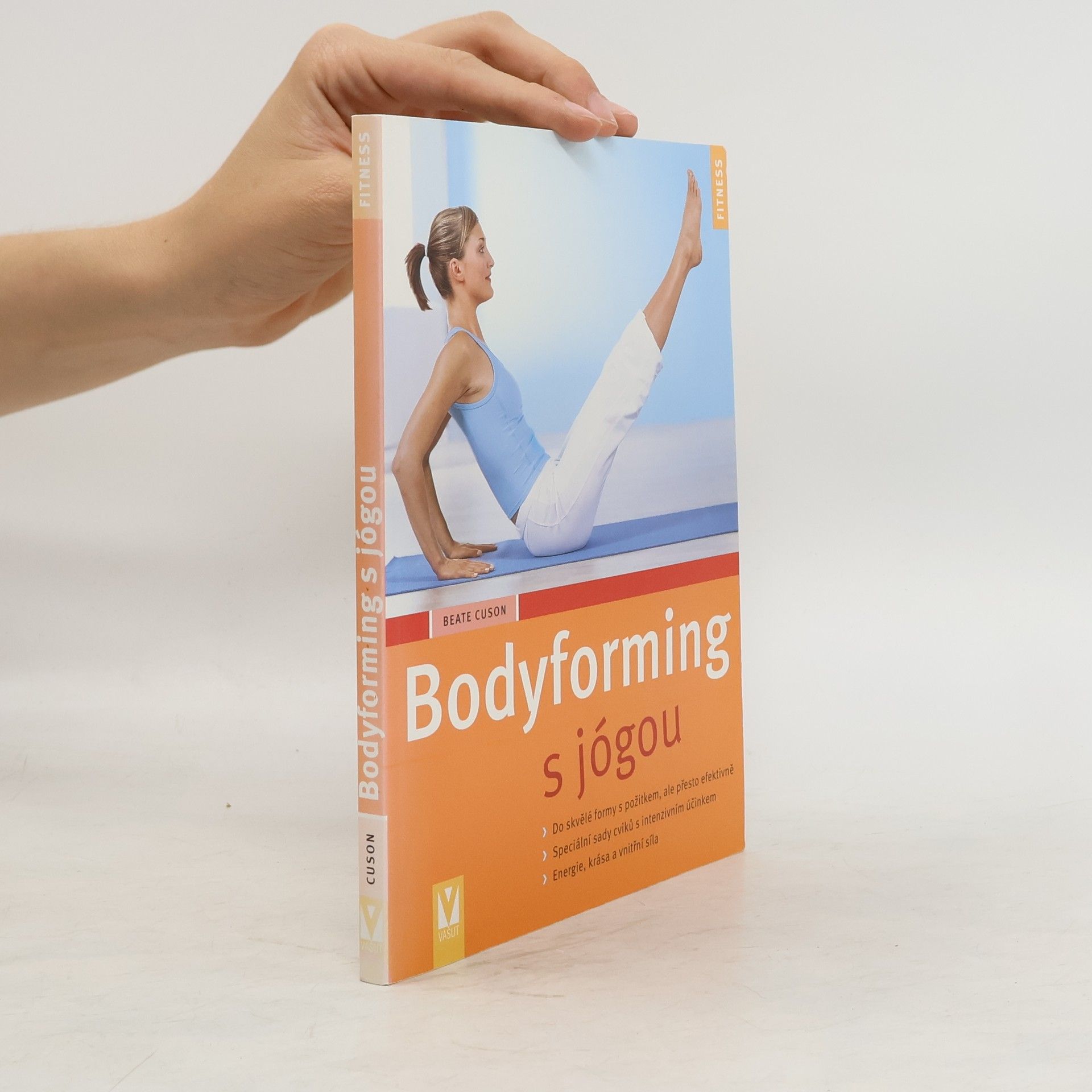 Beate Cuson Bodyforming s jógou