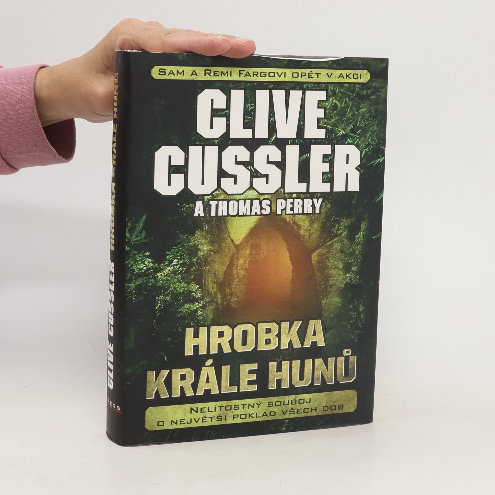 Clive Cussler Hrobka krále Hunů