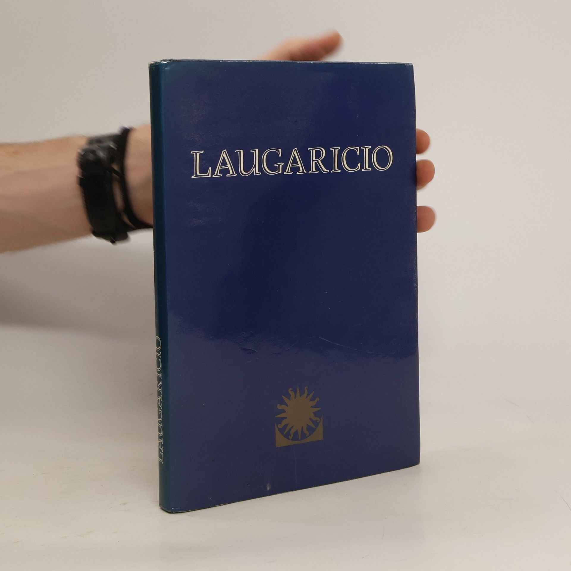 Milan Šišmiš Laugaricio: Zborník historických štúdií k 1800. výročiu rímského nápisu v Trenčíne