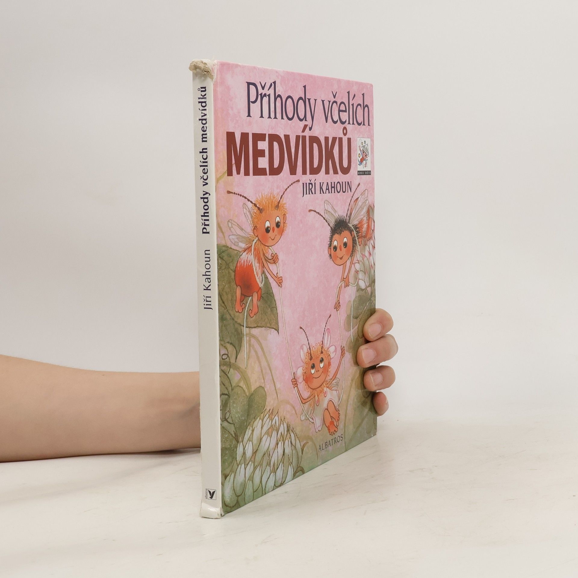 Jiří Kahoun Příhody včelích medvídků