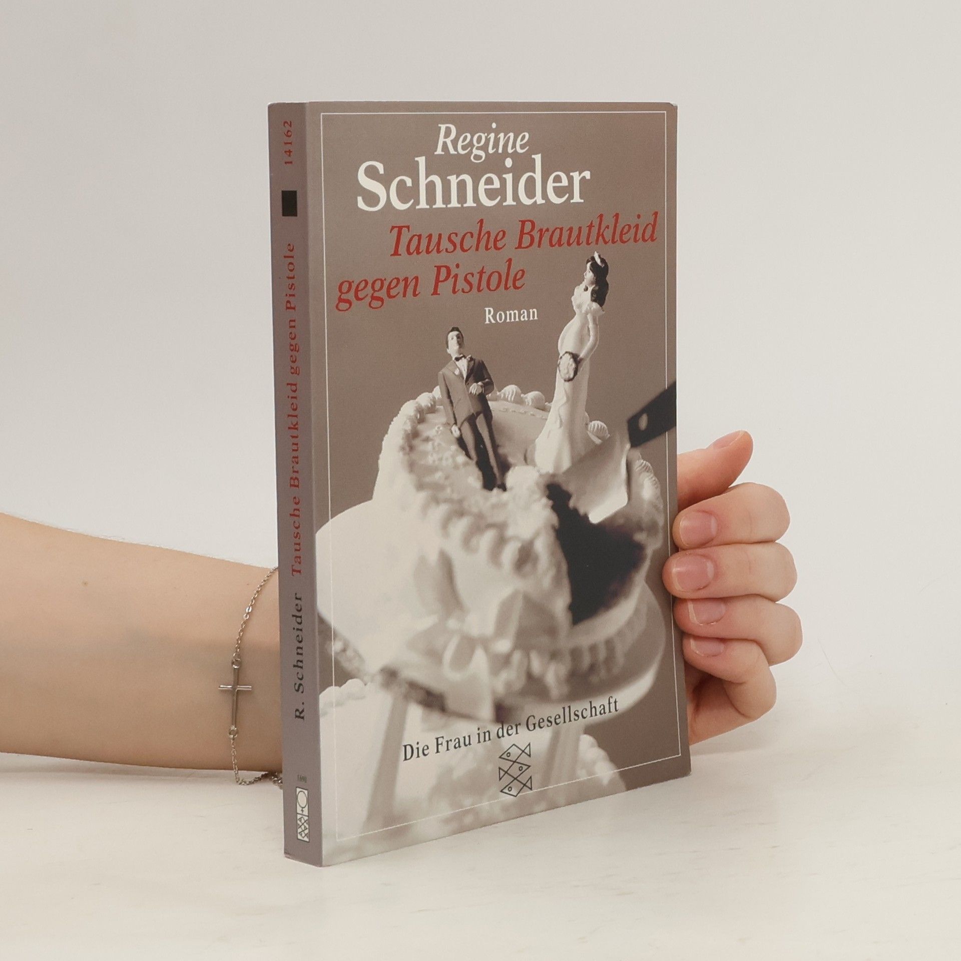Regine Schneider Tausche Brautkleid gegen Pistole