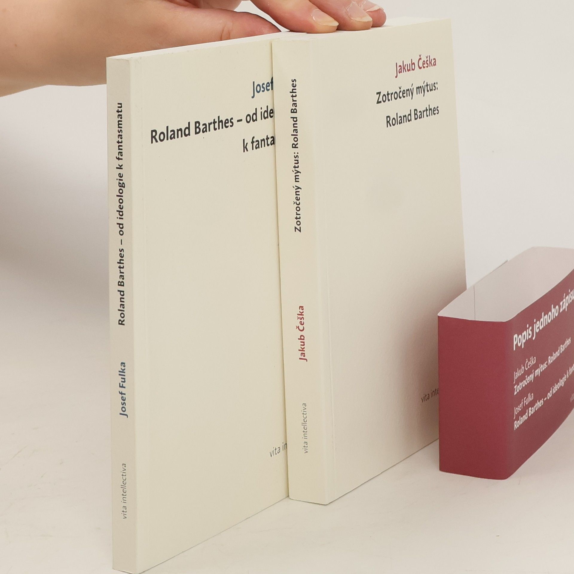 Josef Fulka Roland Barthes - od idelologie k fantasmatu. Zotročený mýtus: Roland Barthes
