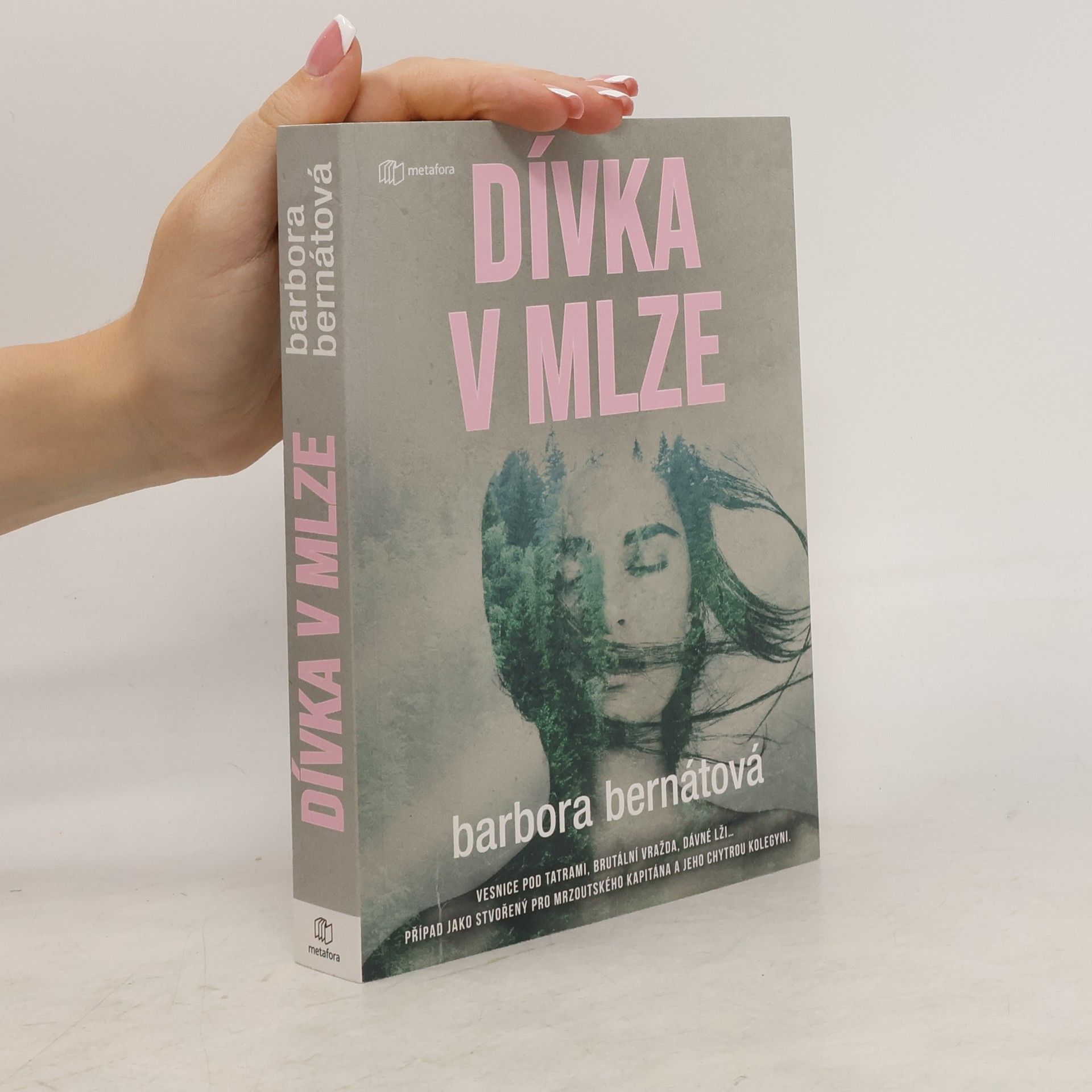 Ľubica Hricoviniová Dívka v mlze