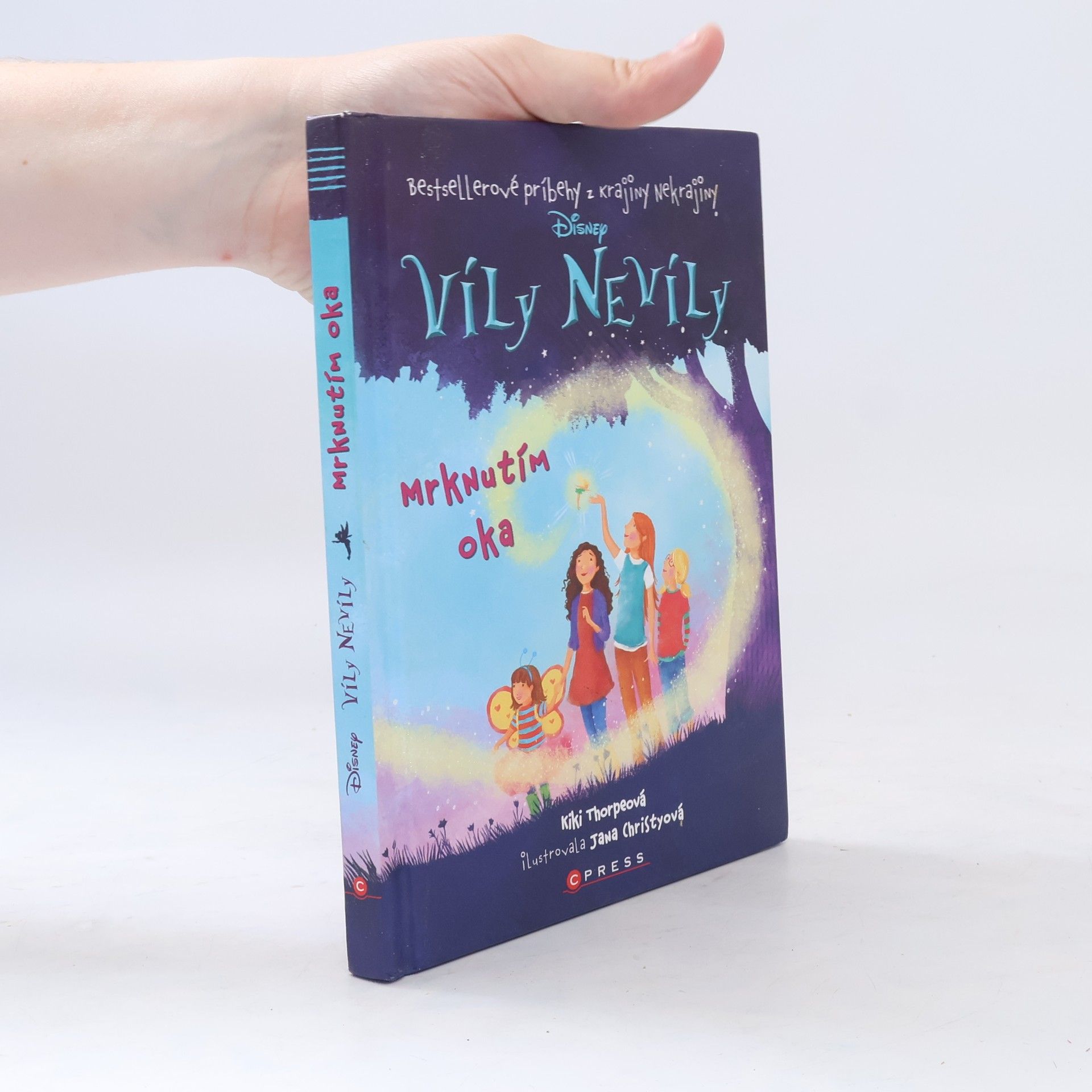 Kiki Thorpe Víly Nevíly: Mrknutím oka