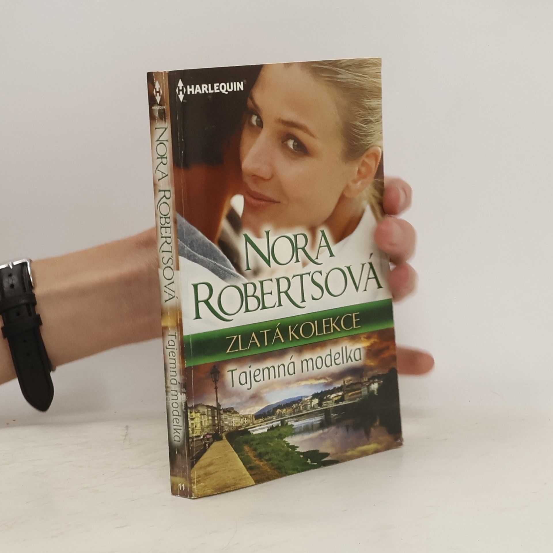 Nora Roberts Tajemná modelka
