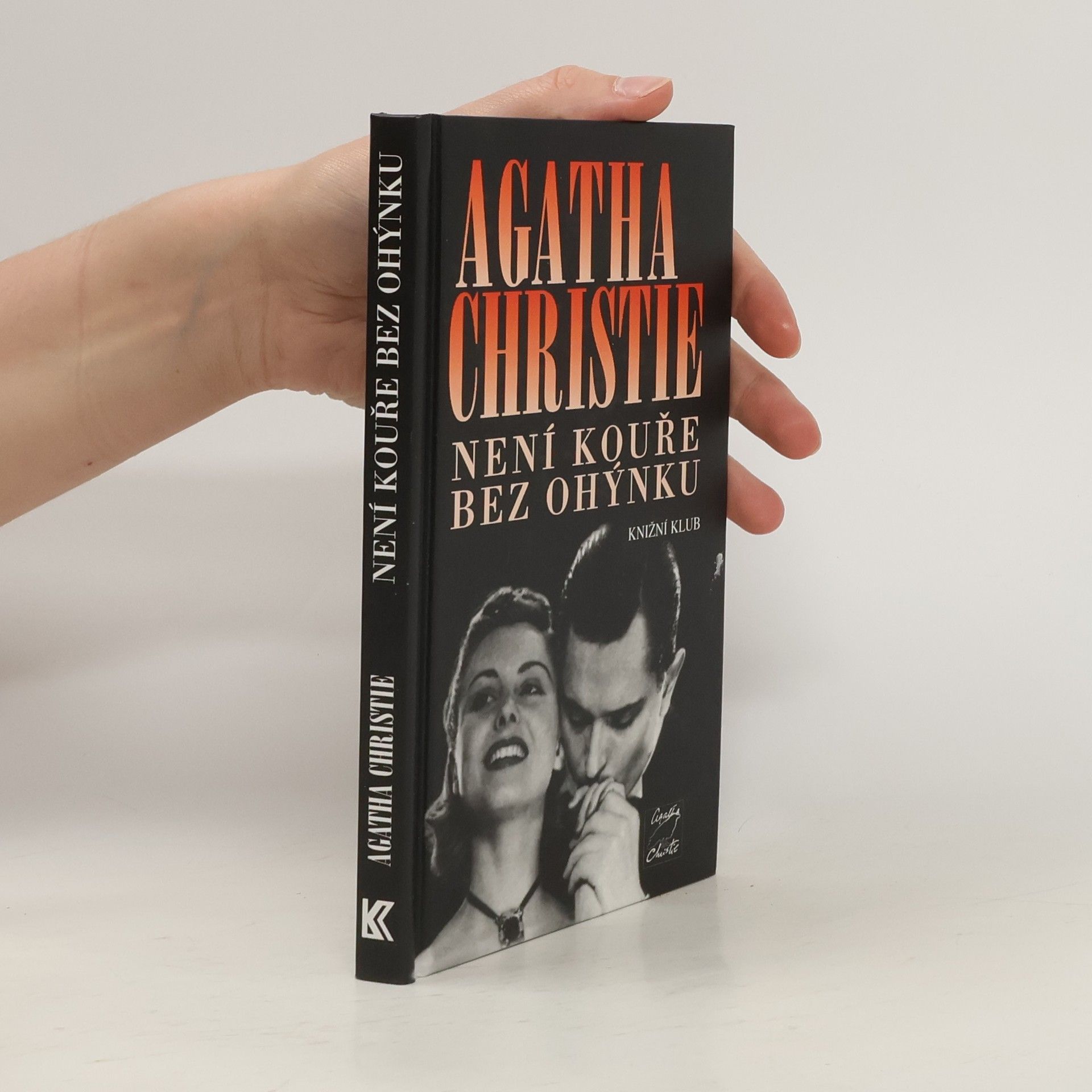 Agatha Christie Není kouře bez ohýnku