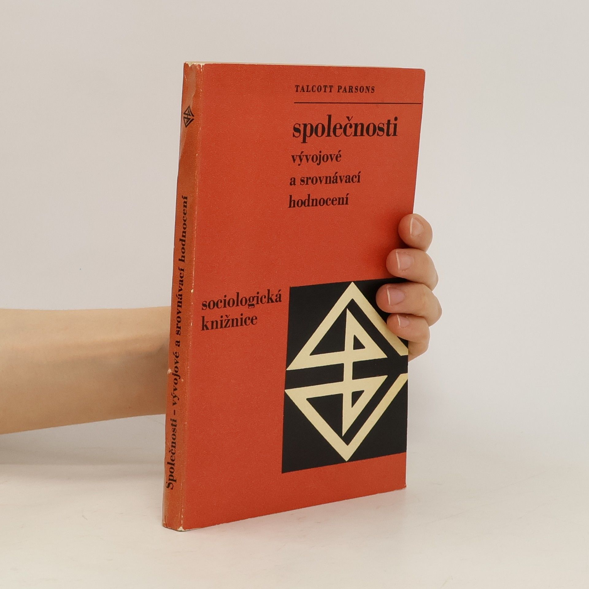Talcott Parsons Společnosti. Vývojové a srovnávací hodnocení