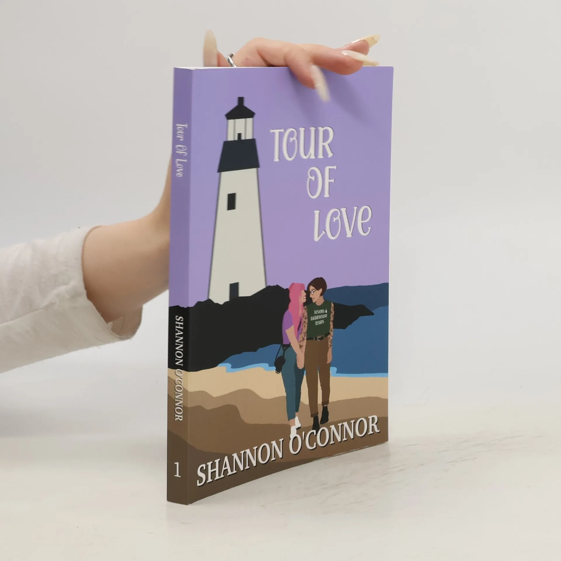 Tour of Love | Book | Paperback | Shannon O'Connor | EN