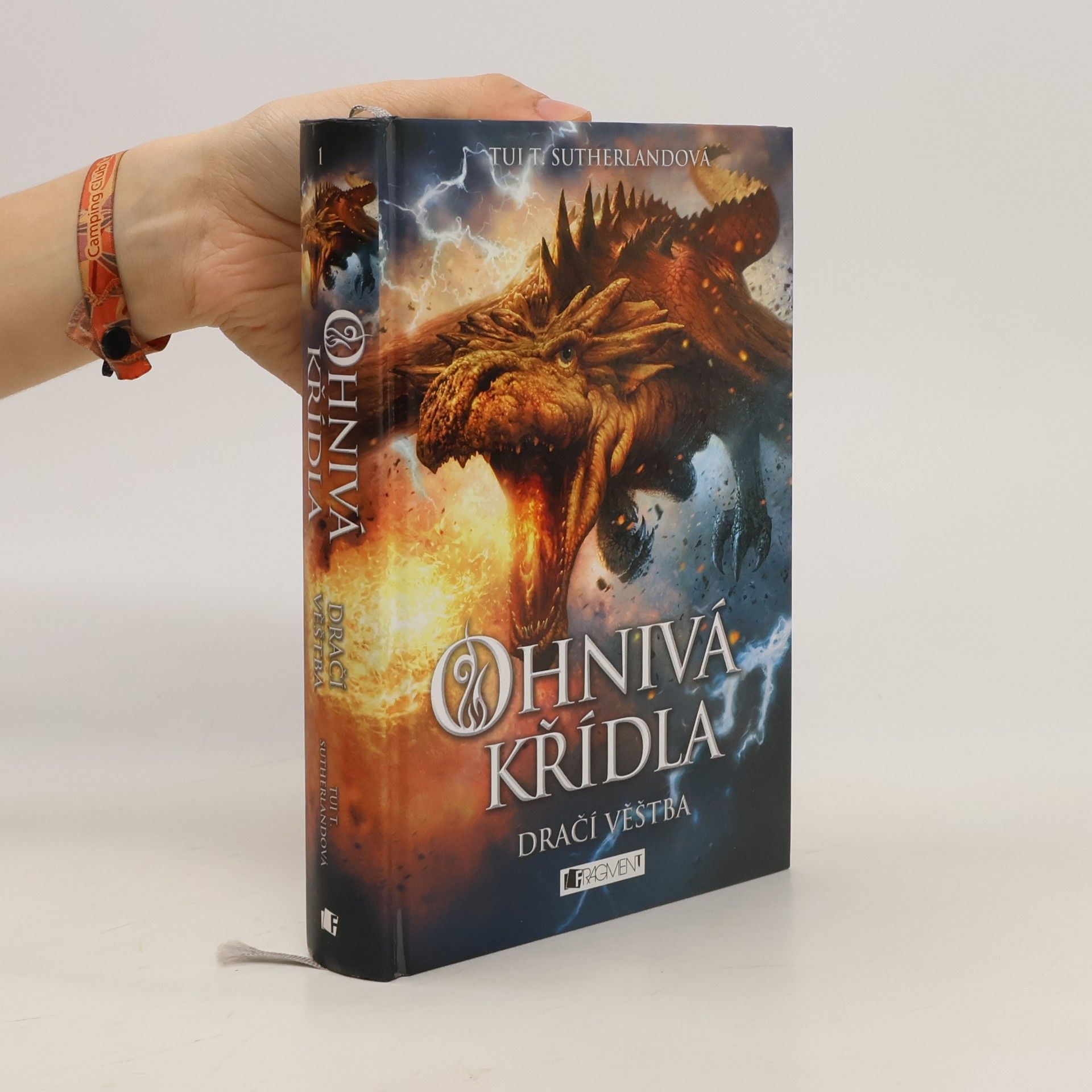 Tui Sutherland Ohnivá křídla. Dračí věštba