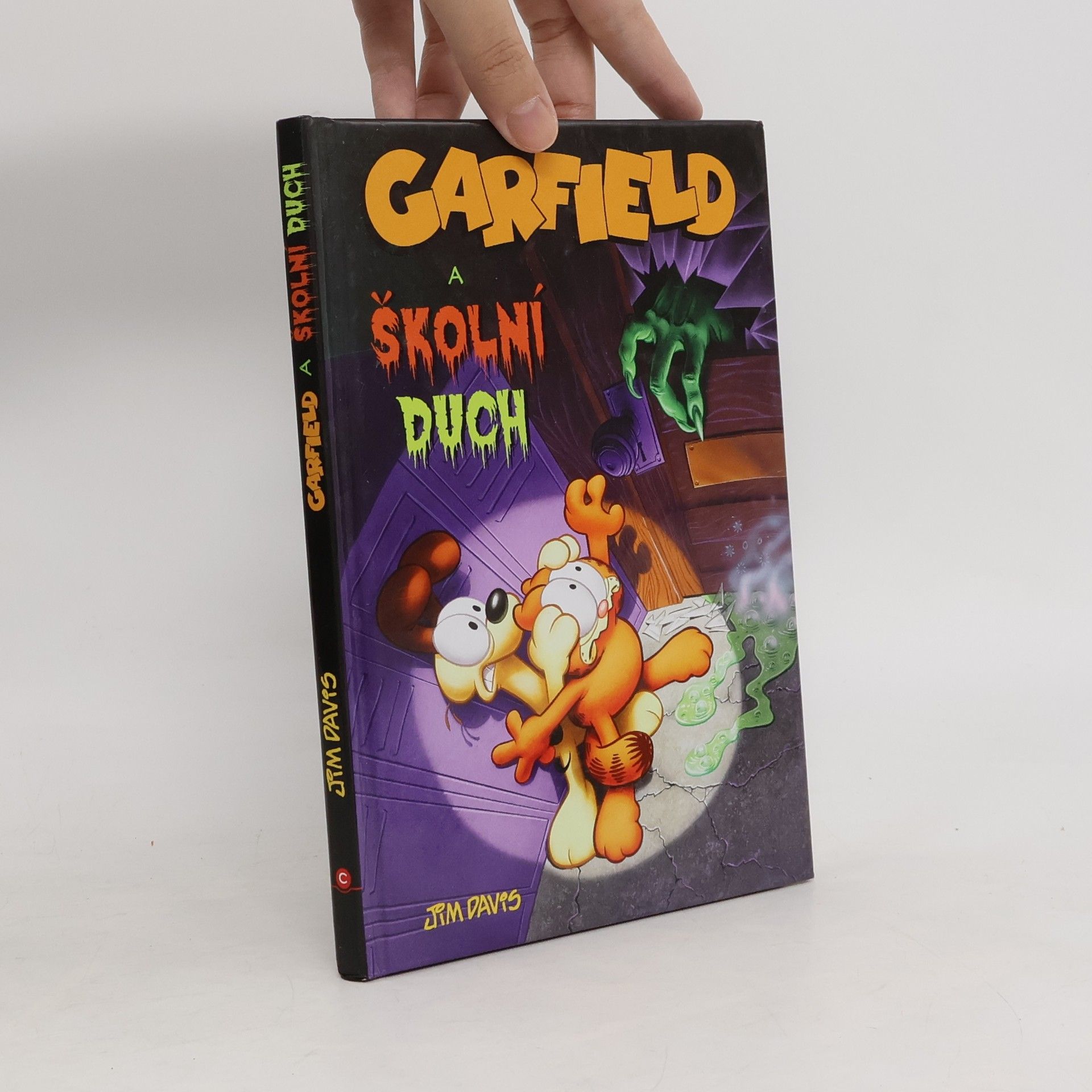 Jim Davis Garfield a školní duch