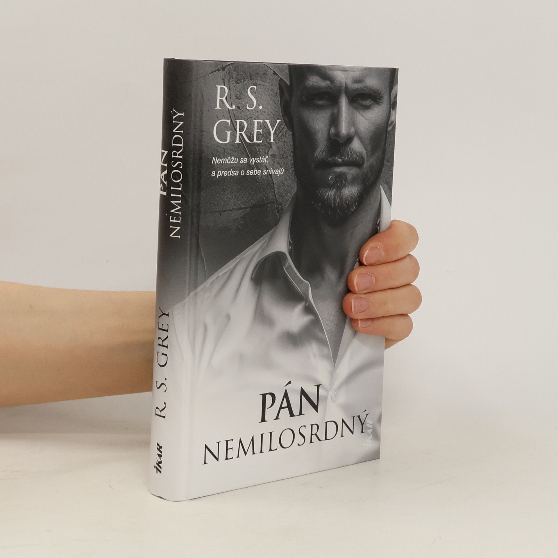 R. S. Grey Pán Nemilosrdný