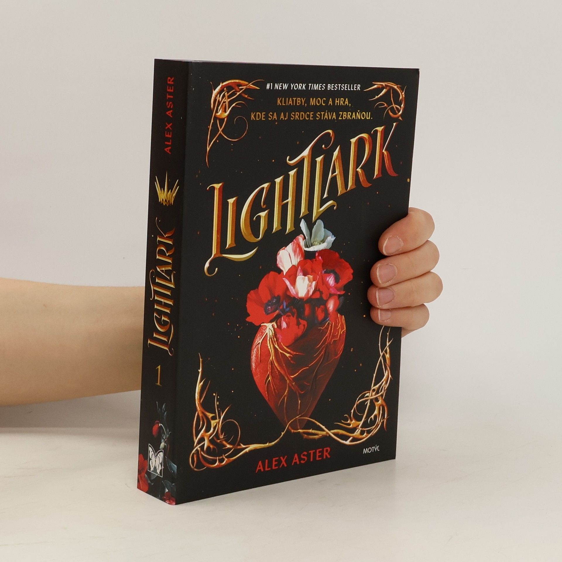 Alex Aster Lightlark 1